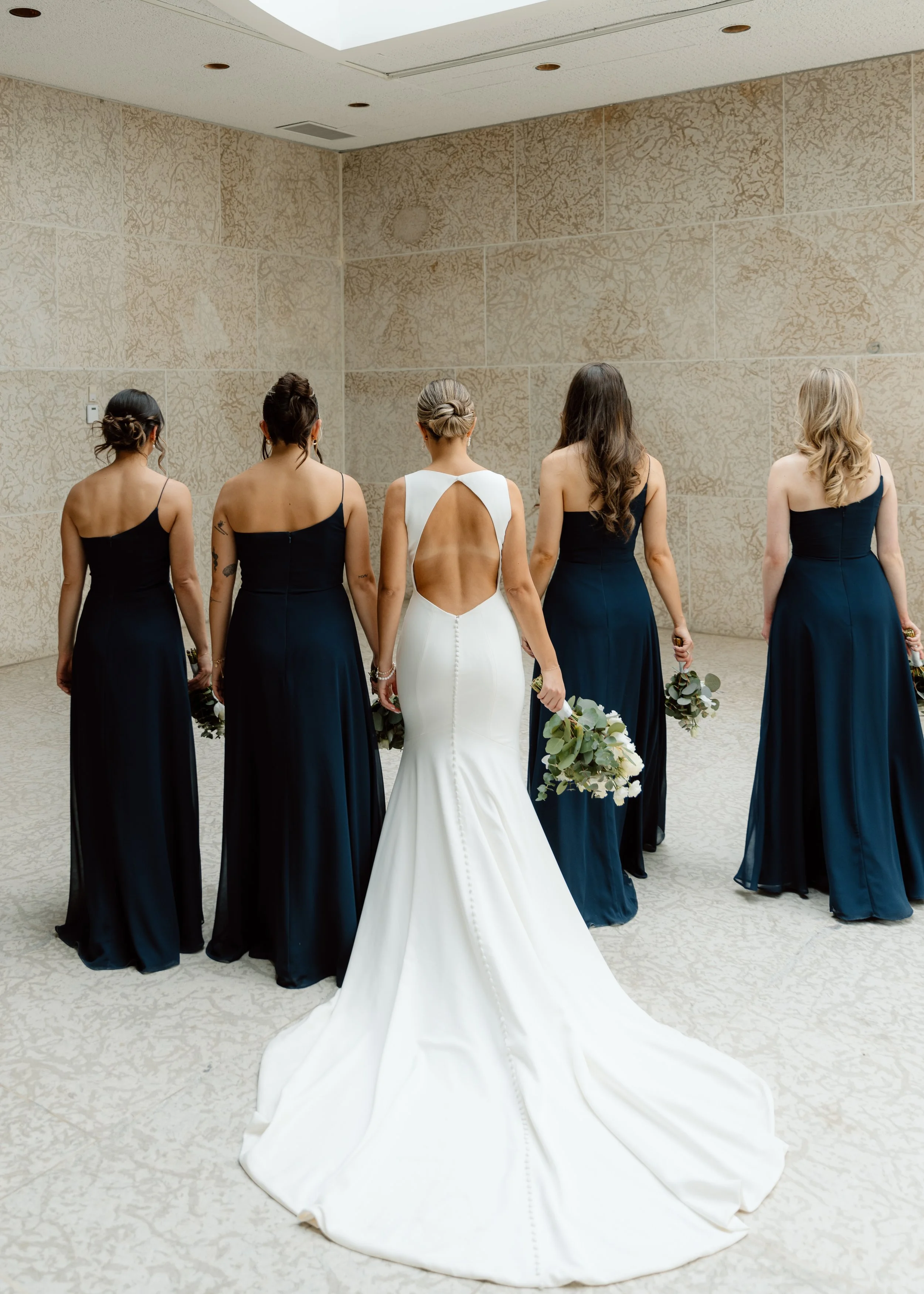Velluto Events Co. Bride and her bridesmaids. Elegant, elevated, formal, beautiful.