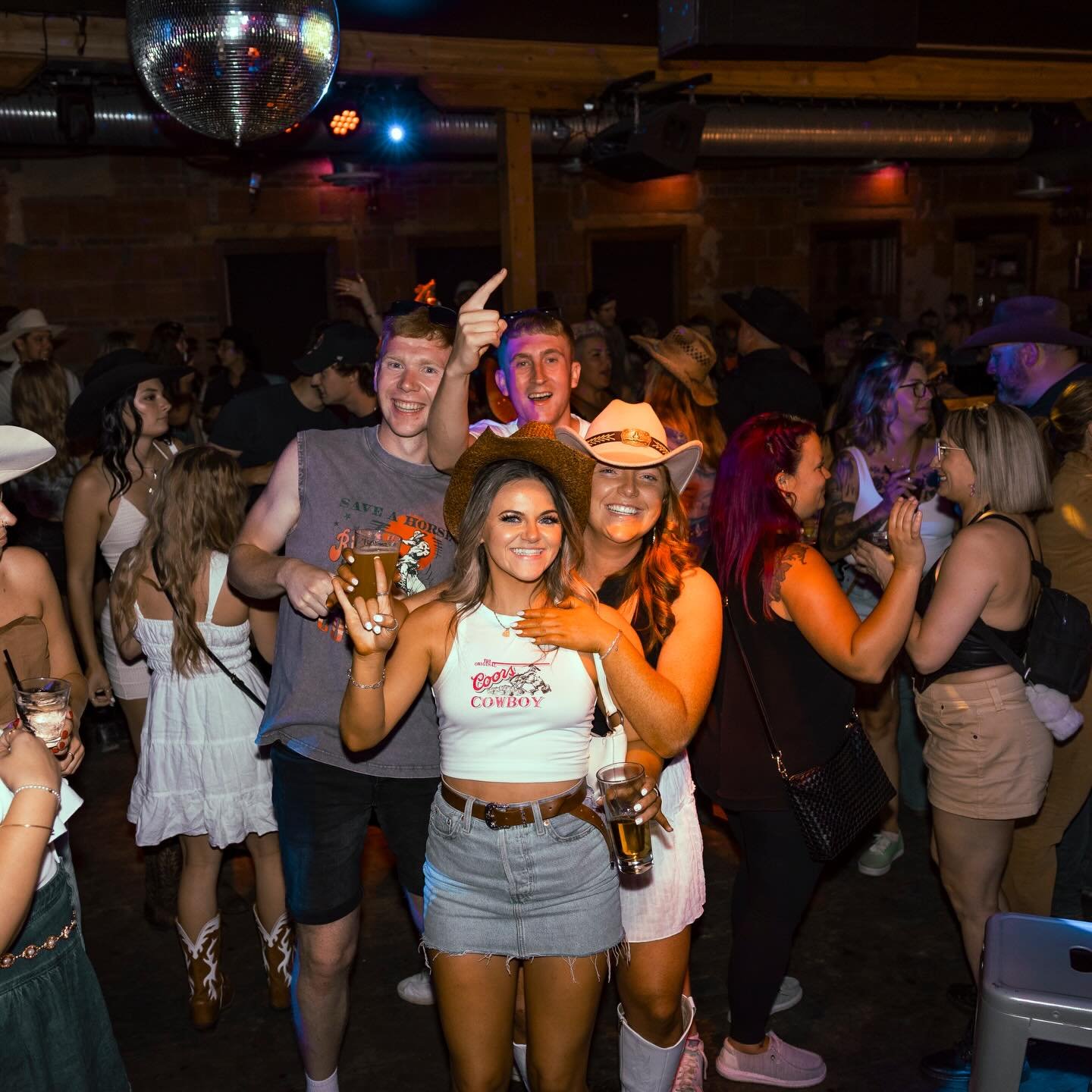TONIGHT we&rsquo;ve got live music by @taurusranchband with special guest @edentaylormusic 🪩 

&amp; DJ @9to5.wav at 11pm 🎶 

DOORS AT 7PM. HIT THE LINK IN BIO FOR TICKETS 🔗
