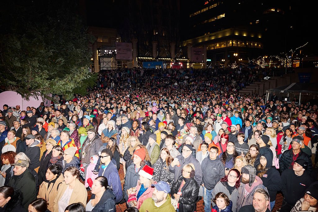 AMT_TIMESOUND_TREELIGHTING_251228_0100.jpg