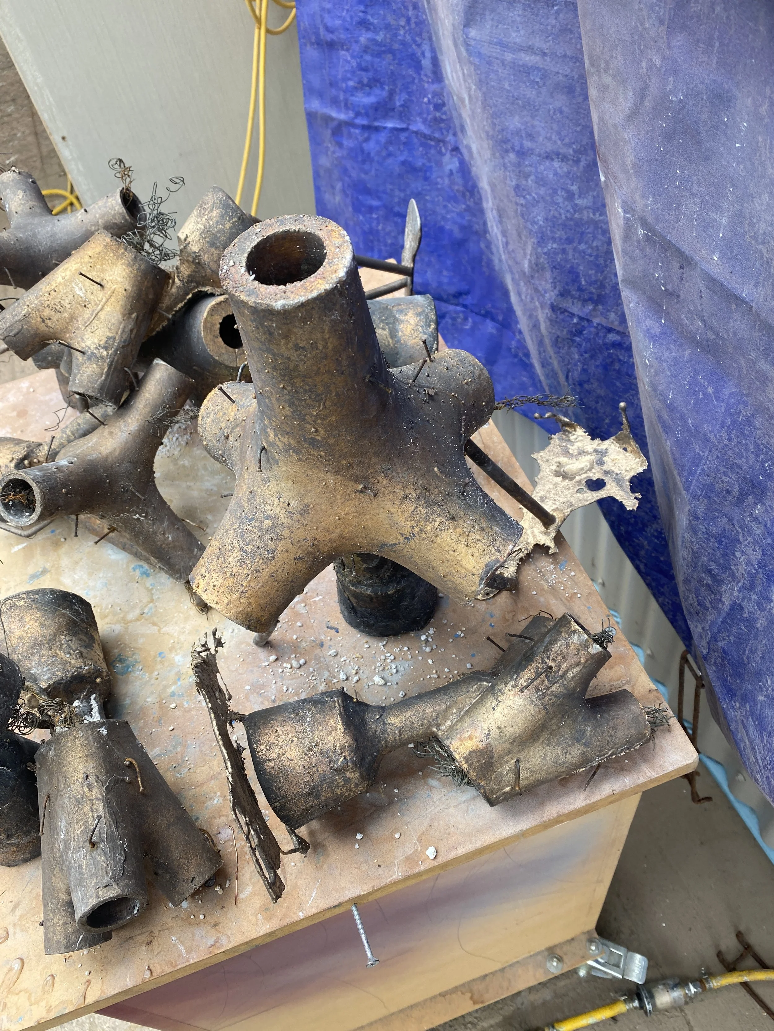 Furniture connections/fittings Bronze, 2025