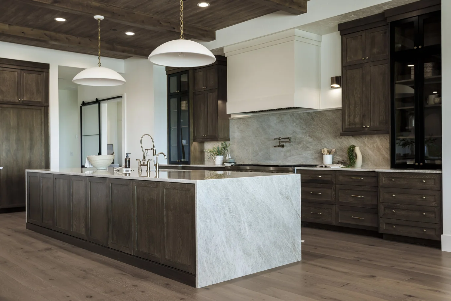 Dark-wood ceiling great room and kitchen, interior photograph 6 of 9 by Andi Marshall Interiors