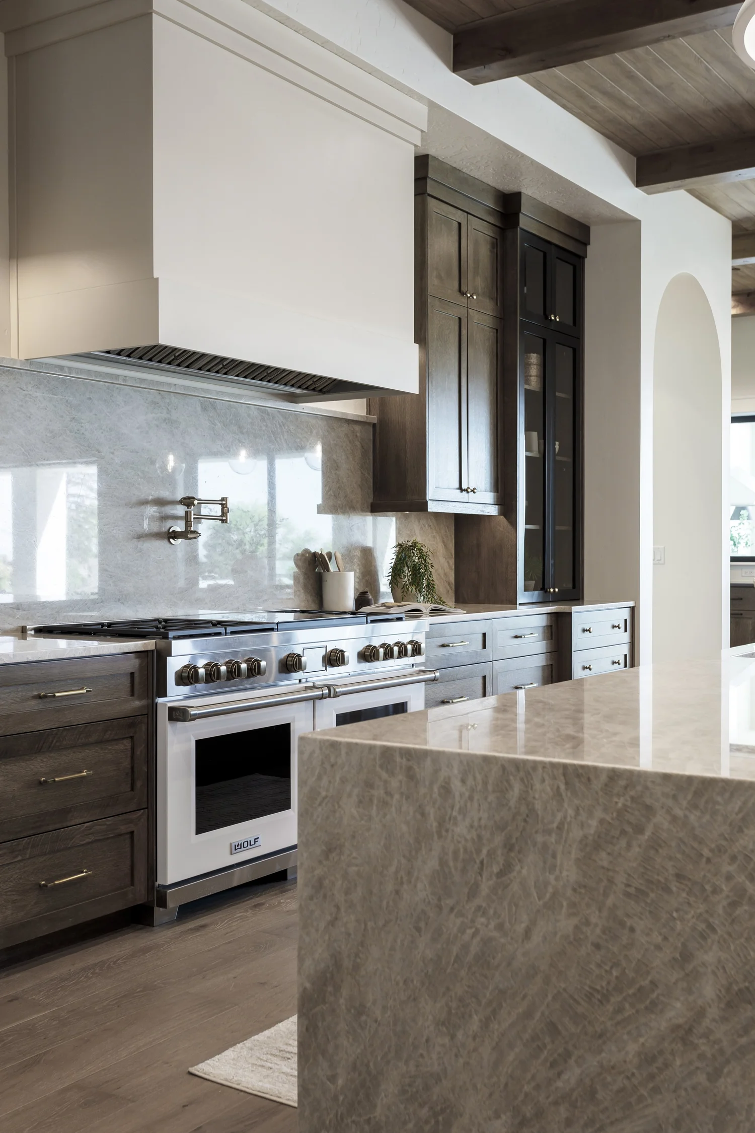 Dark-wood ceiling great room and kitchen, interior photograph 9 of 9 by Andi Marshall Interiors