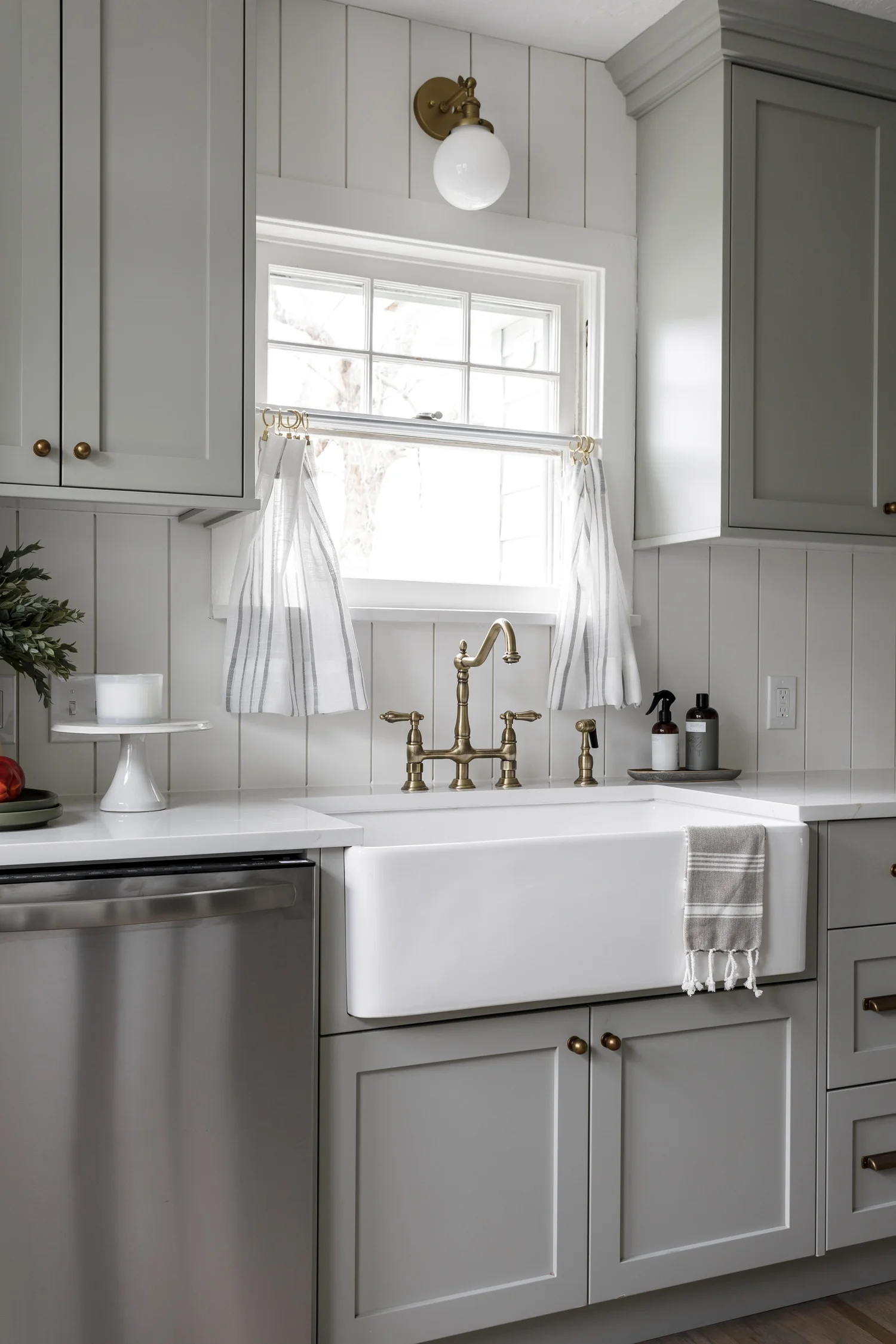 White colonial remodel, interior photograph 6 of 12 by Andi Marshall Interiors