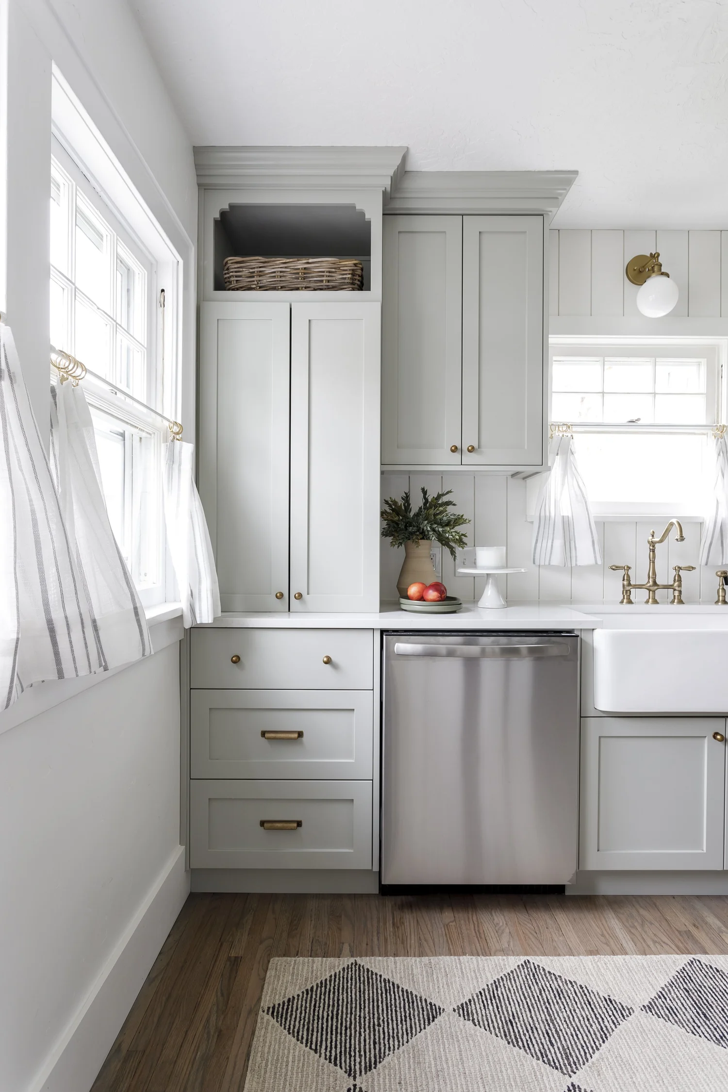 White colonial remodel, interior photograph 5 of 12 by Andi Marshall Interiors