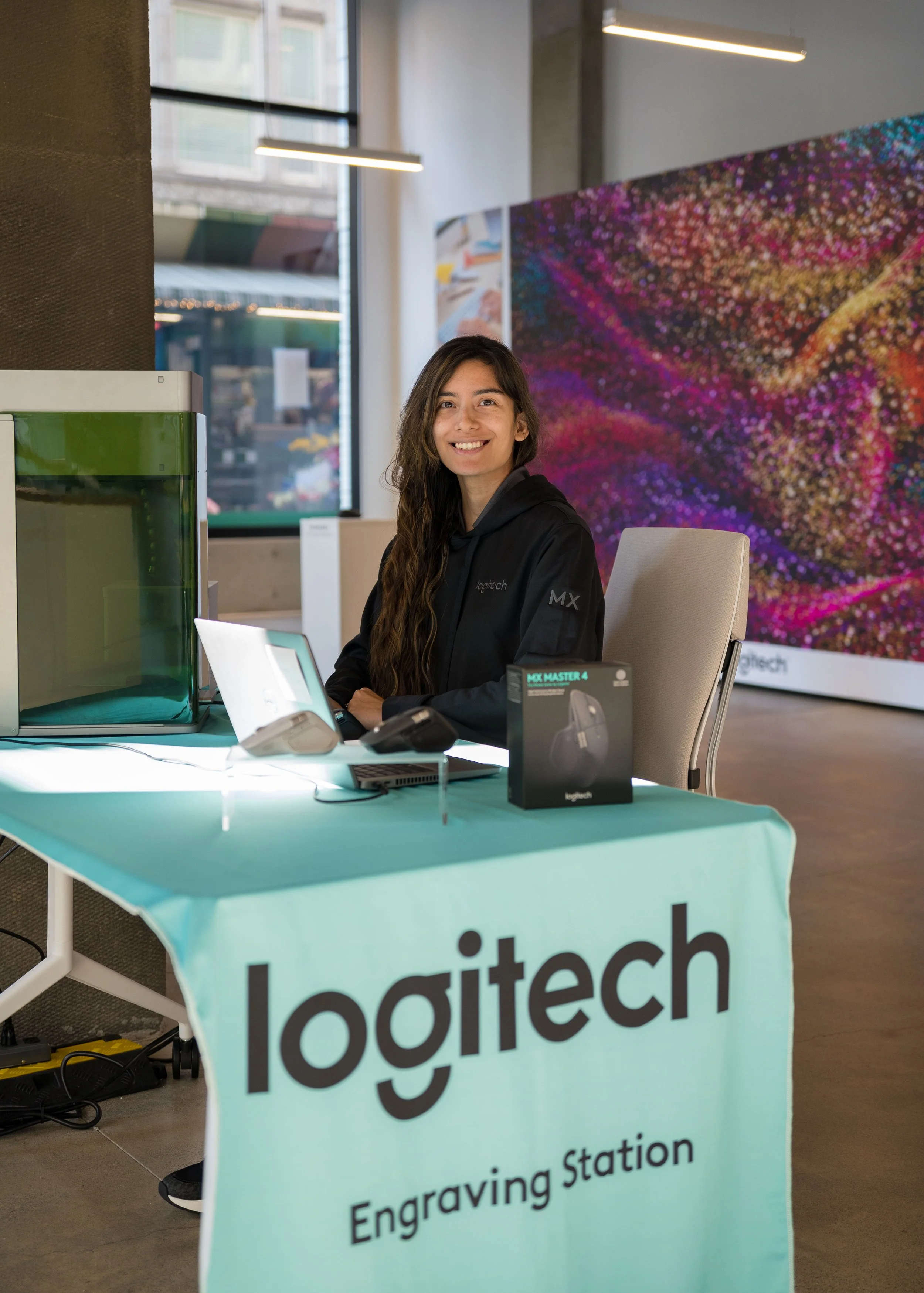Logitech_12.4-28.JPG