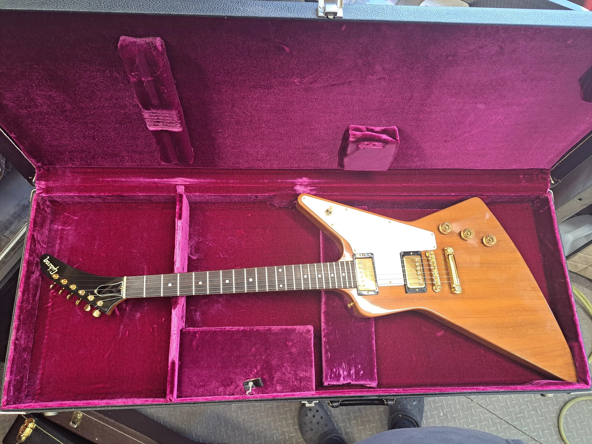 gibson+explorer+restoration.jpg