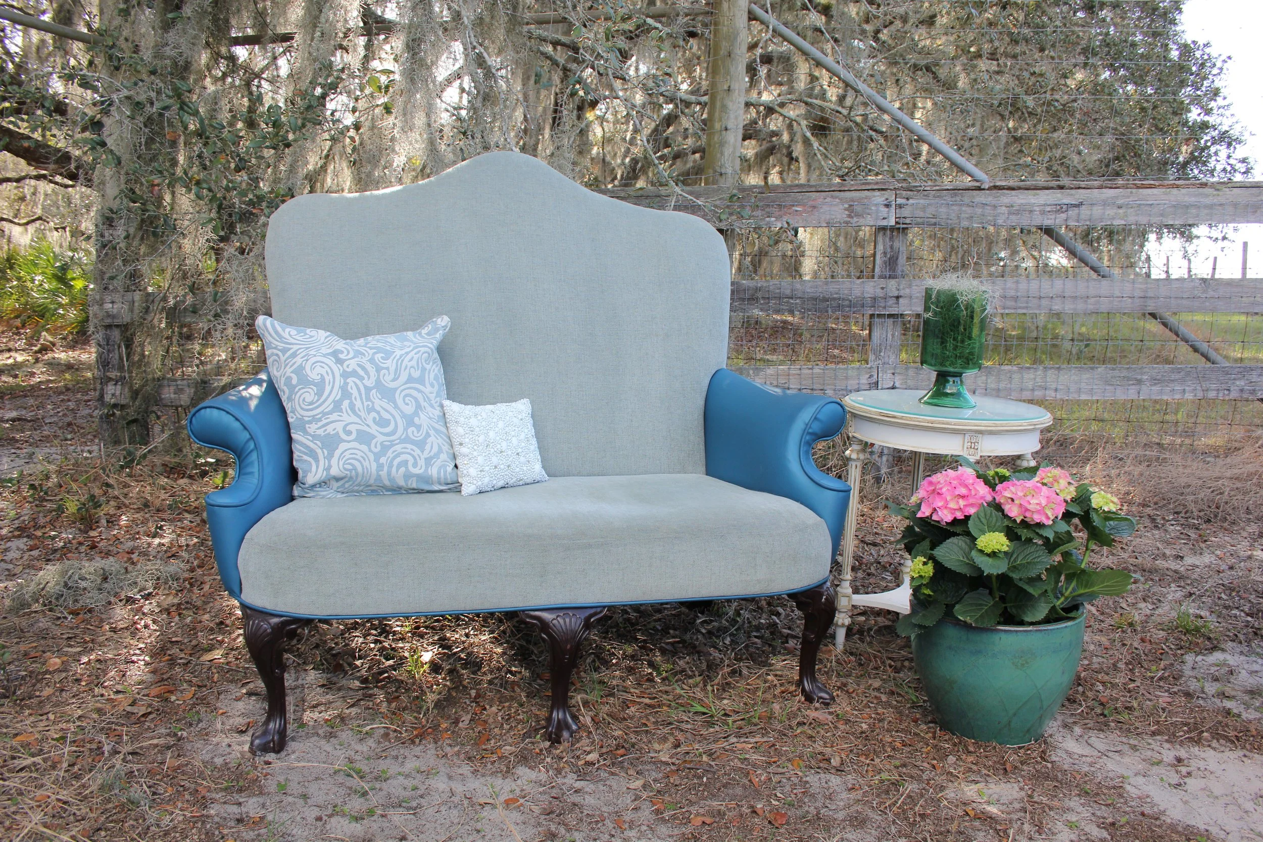 Grand Floridian Settee