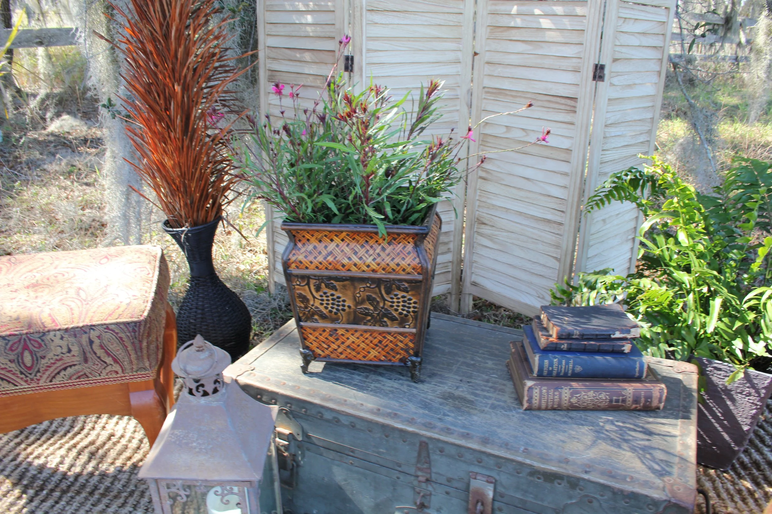 Accent Pieces & Styling Details