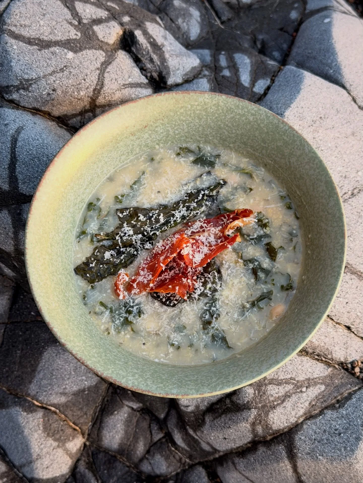 📣 We&rsquo;re getting ready for our next thing and it&rsquo;s coming this weekend! 

On Friday and Sunday (Feb 6 &amp; 8) we&rsquo;ll be serving along side @mendo.sauna for Hearth&amp;Soul at @heartwood_mendocino ☺️

On the Menu for both days, we&rs