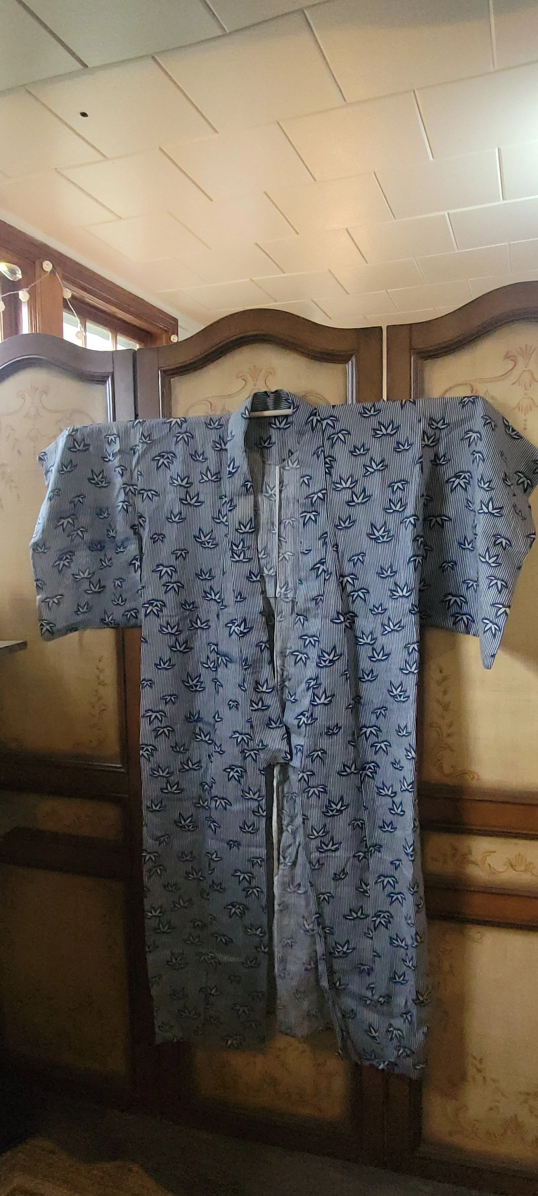 Indigo Blue Yukata Leaf Motif 1950s.jpg