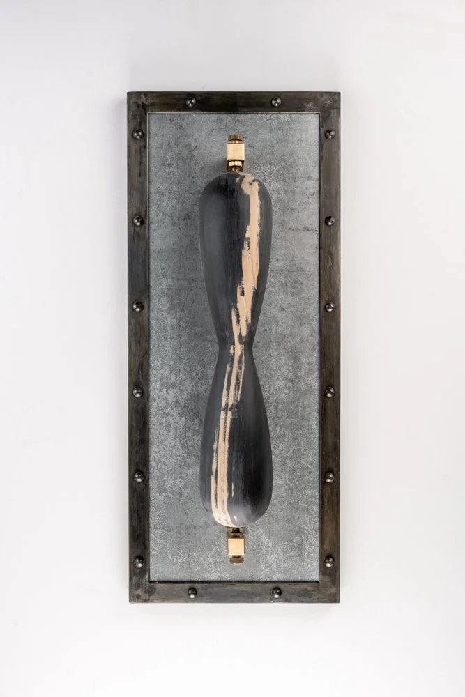 Möbius 24" x 10" x 5"