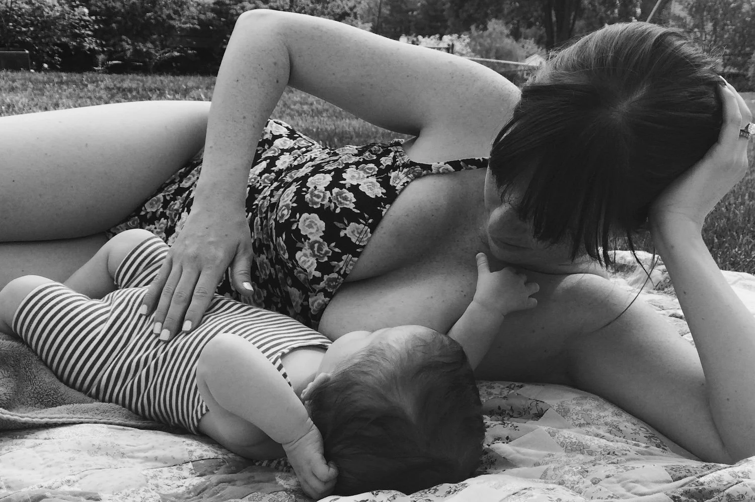 Summer Nurse-Mom and Rowie-Kate Neal Photography.JPG