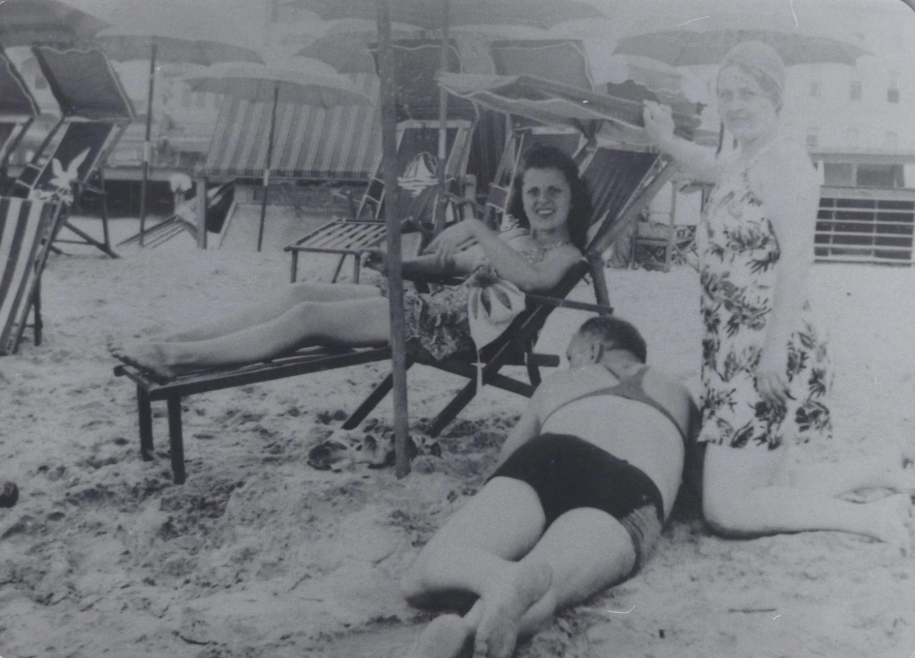 Vivian, Georgeanna-Maybe William-Endler-Family Archives-Kate Neal Photography.jpg