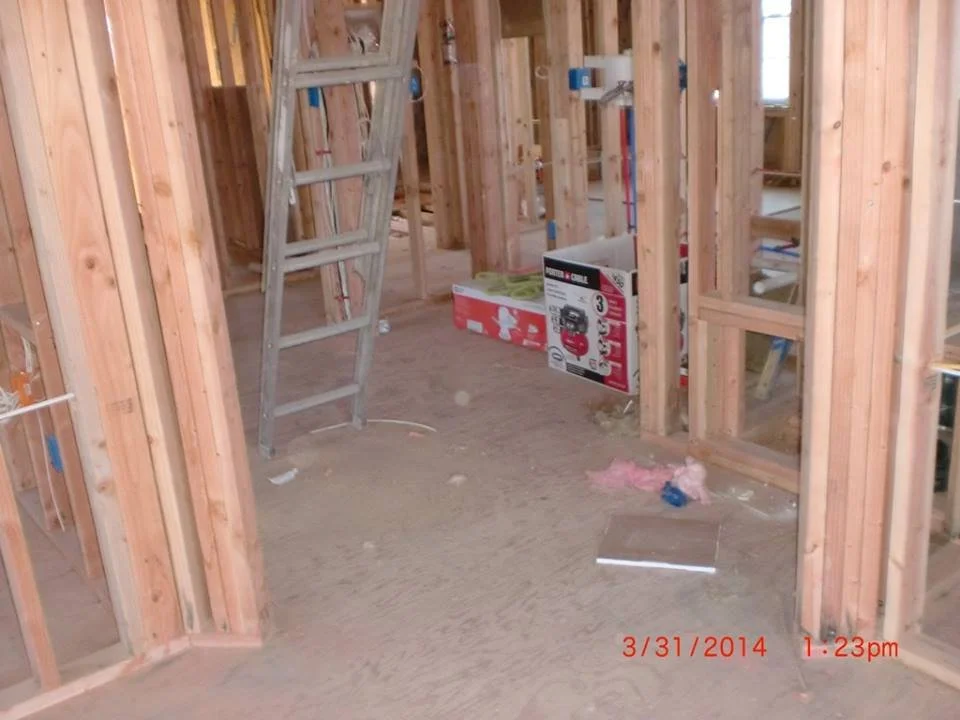 32 Hallway and laundry.jpg