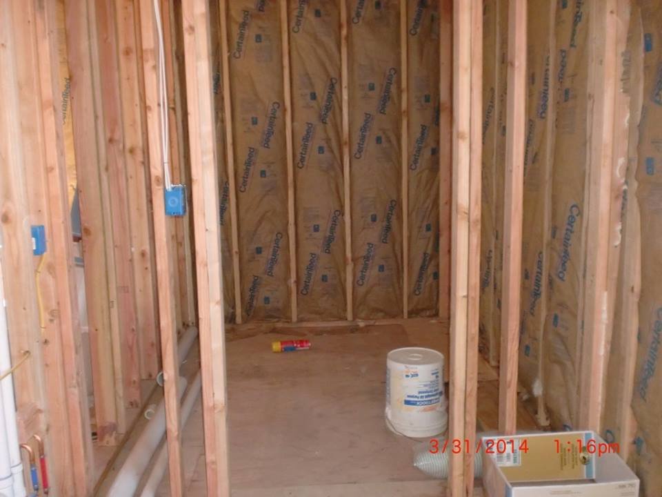25 Closet in girl room.jpg