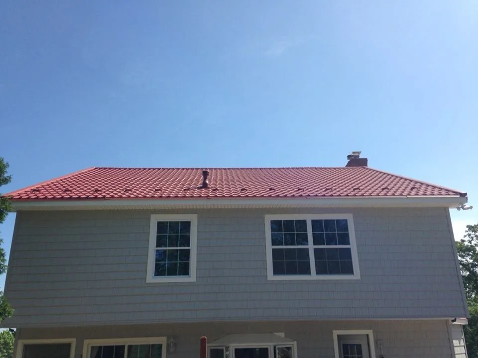 70 Metal roof.jpg