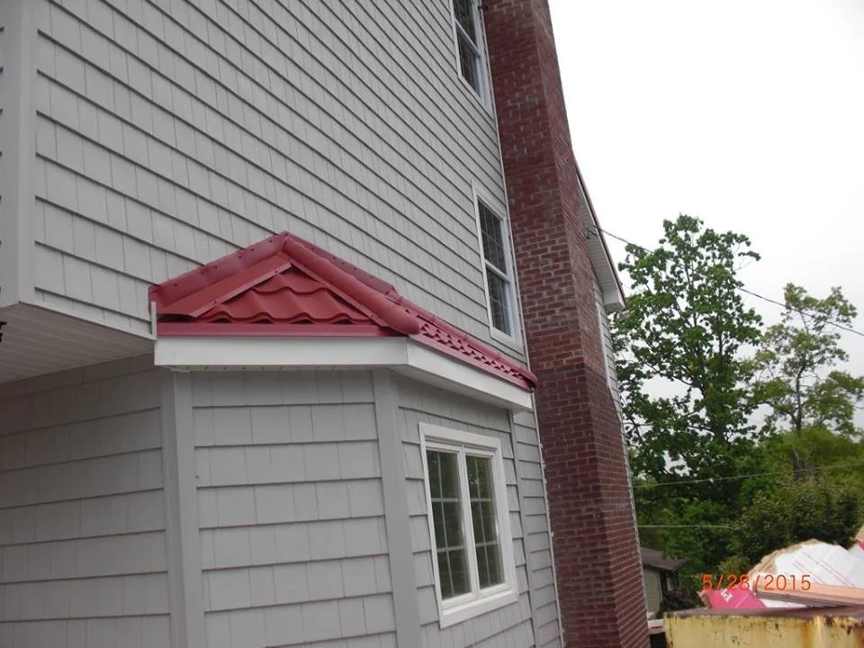 69 Metal roof.jpg