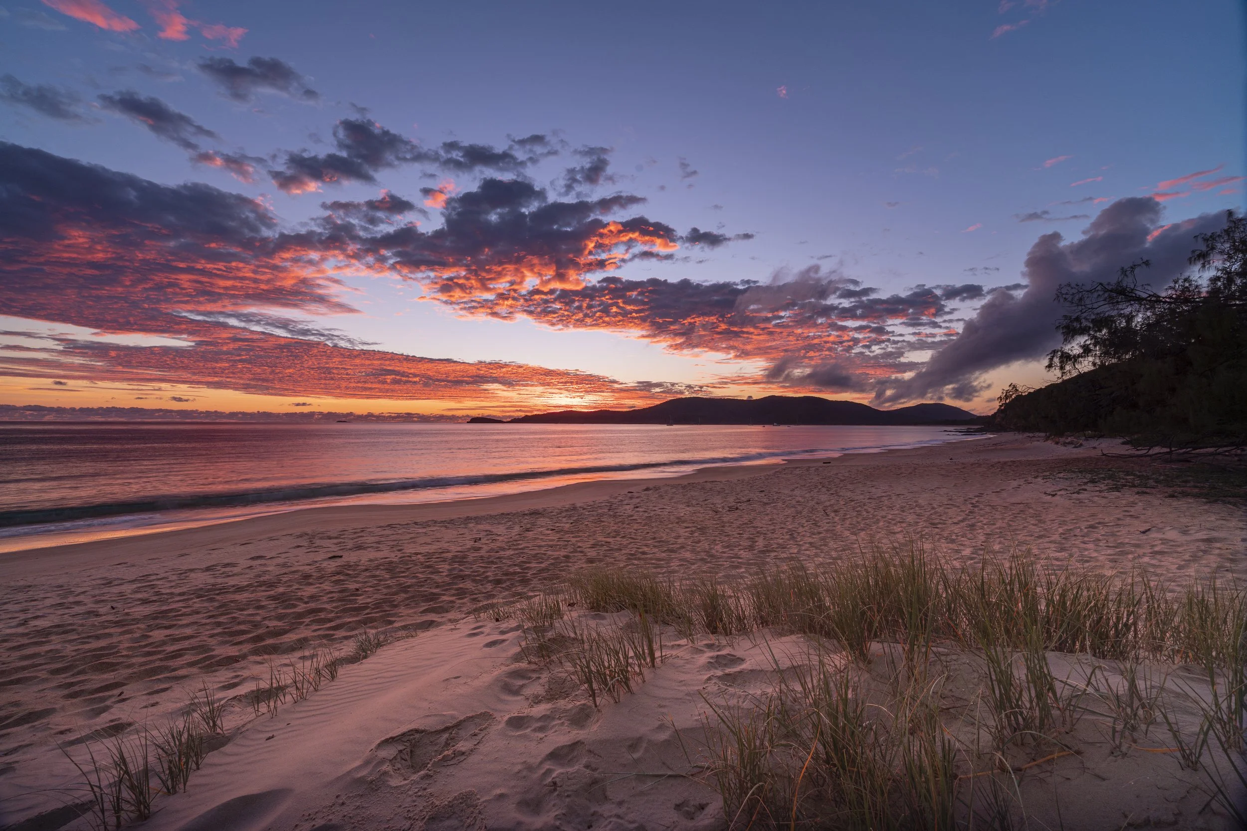 Leeke's Beach Sunrise imgae-1.jpg
