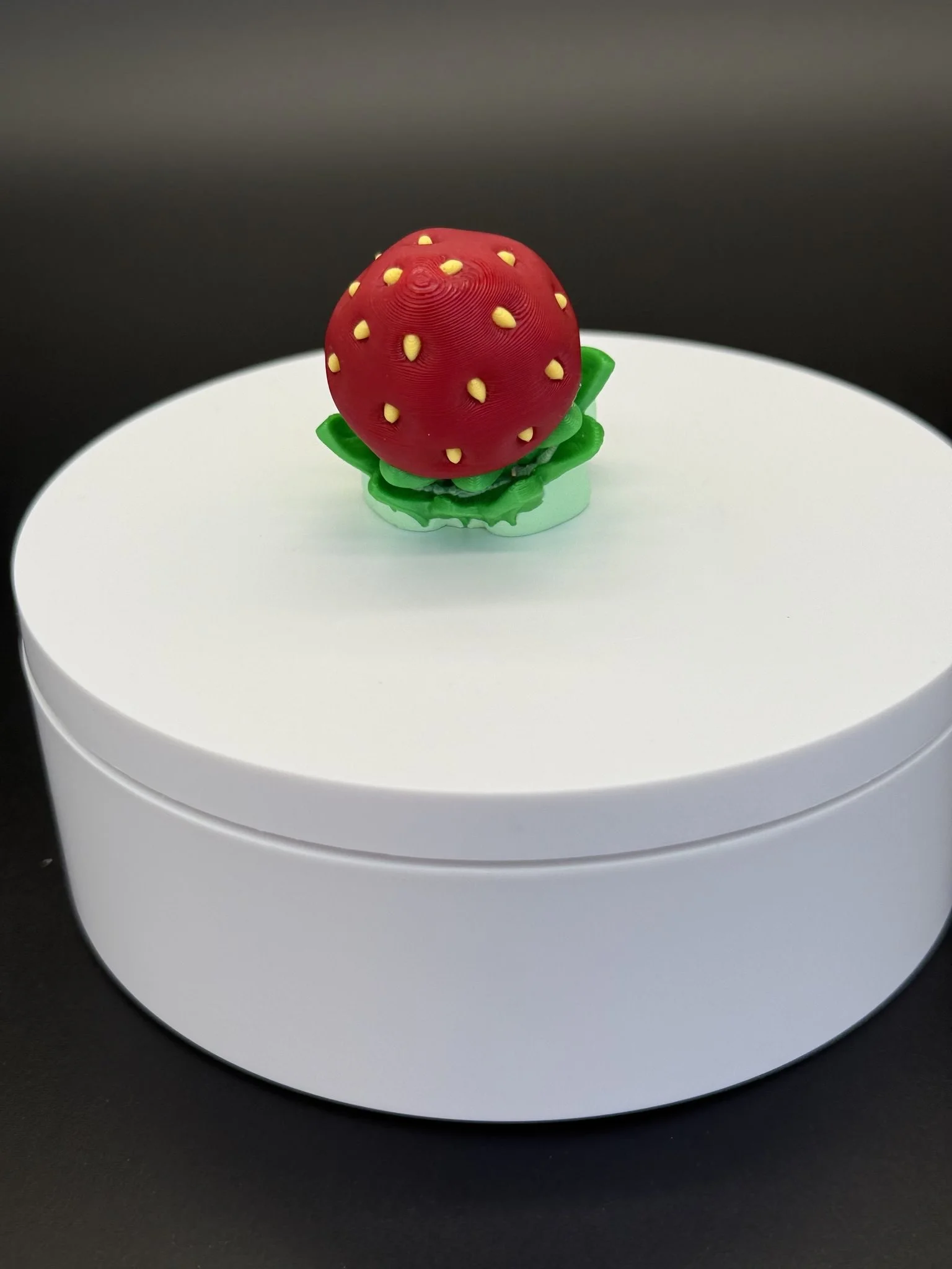 Strawberry_Frog_3.jpg