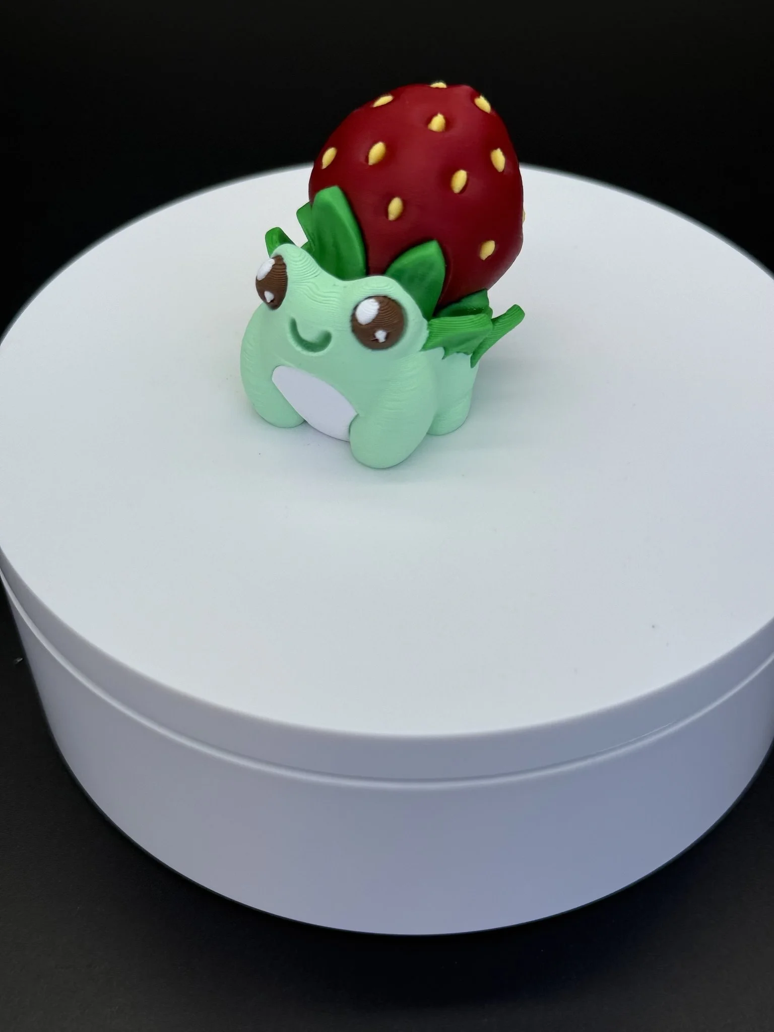 Strawberry_Frog_2.jpg