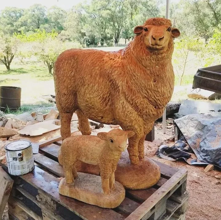 chainsaw carving wood sculpture Australian sheep lamb
