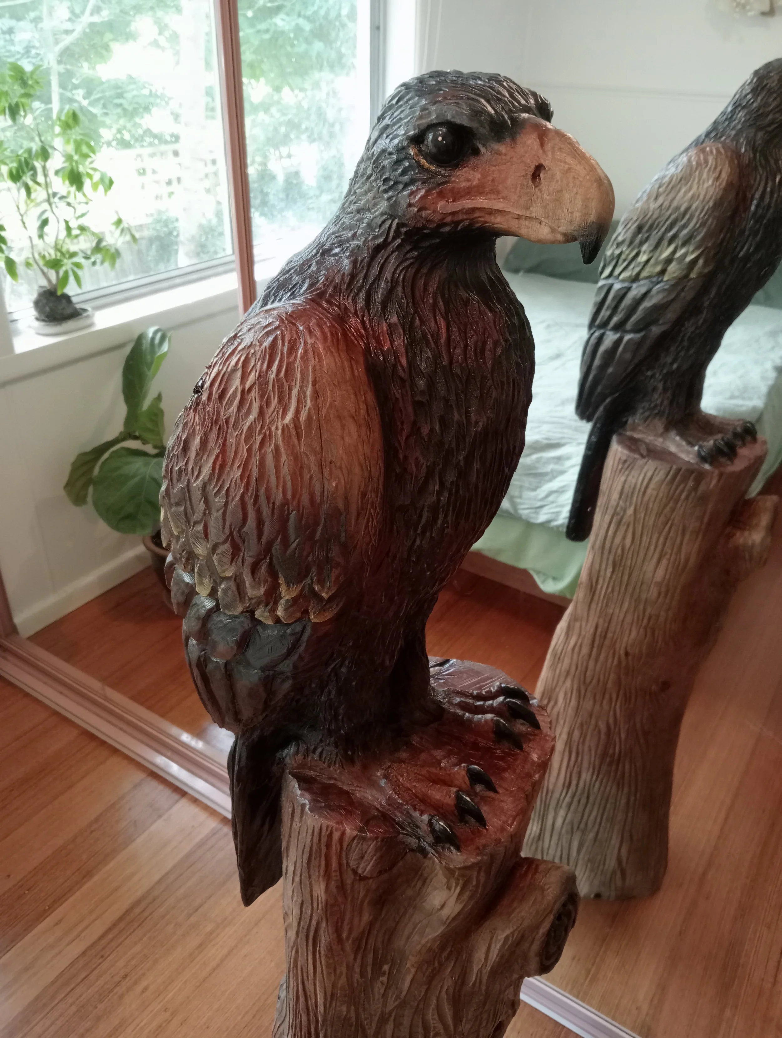 chainsaw carving wood sculpture Australian wedge-tailed eagle