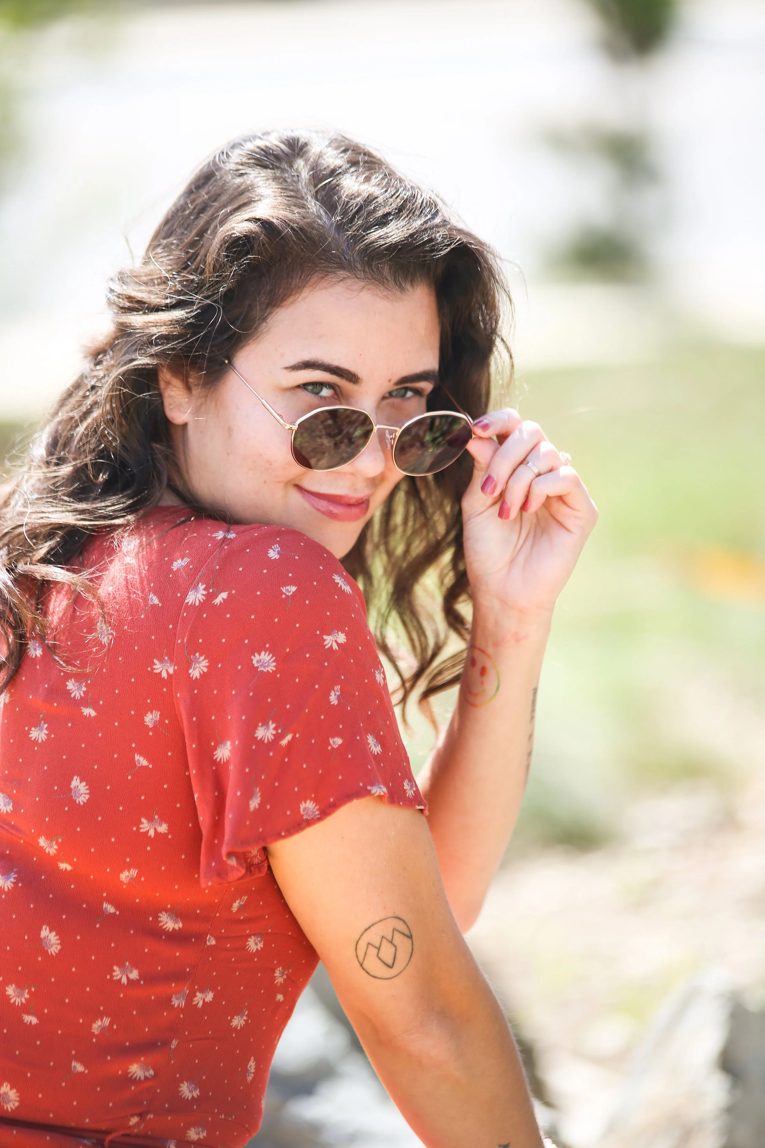 Lookin' cool, Elanor!