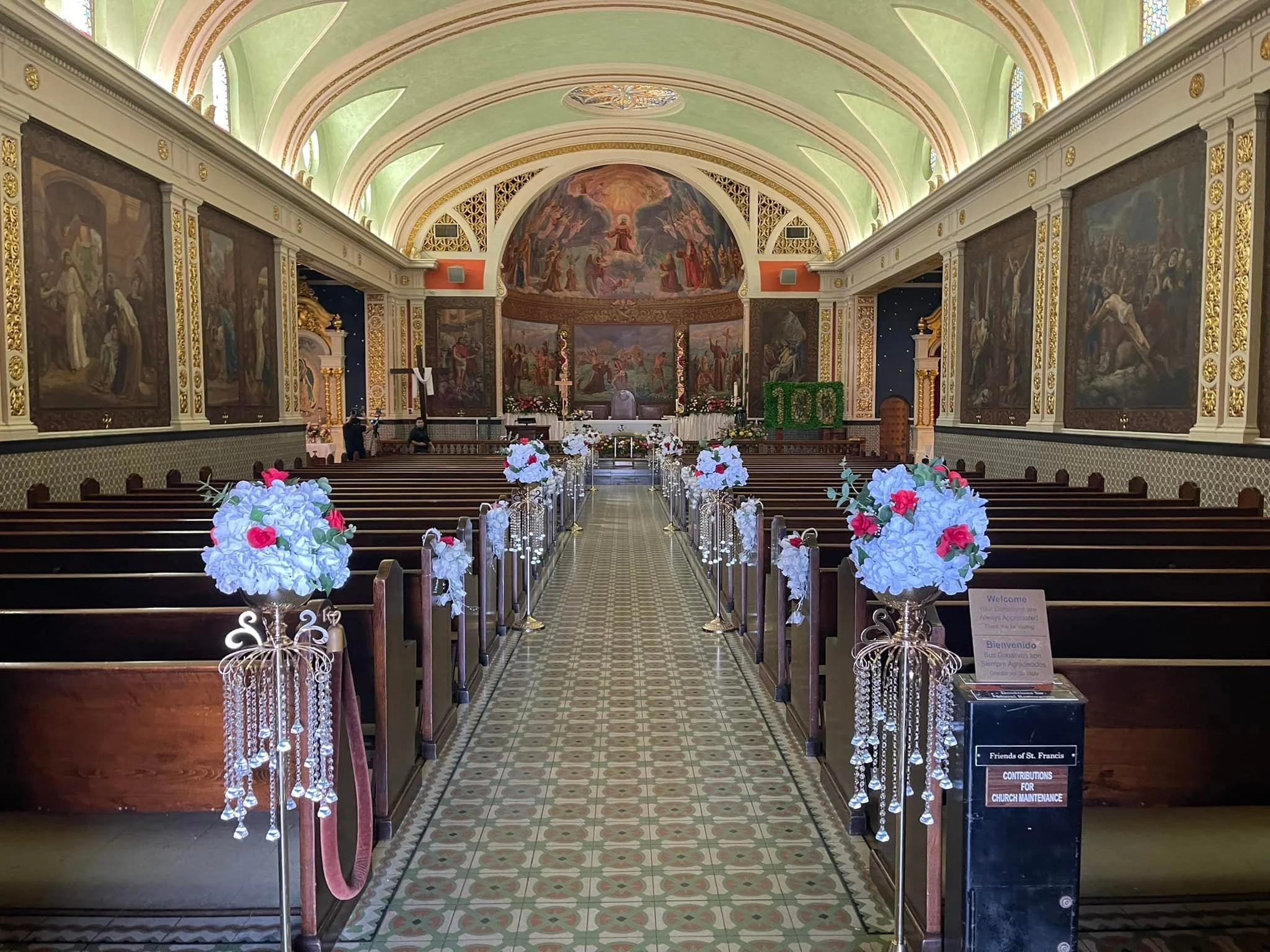 Quicea&ntilde;era, 10/26 Lions Den