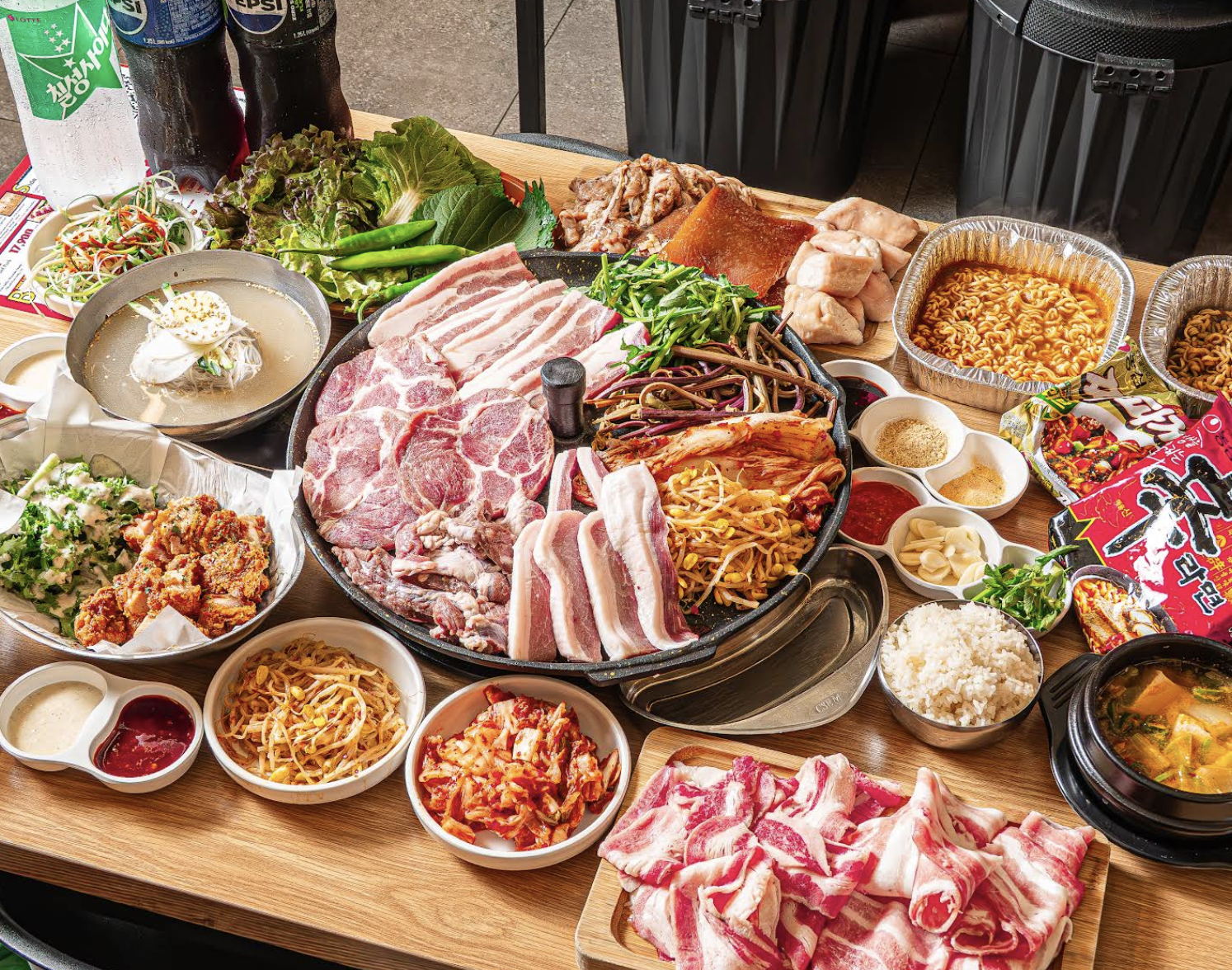 Korean BBQ Samgyupsal Pig Company Myeongdong Hongdae Gangnam