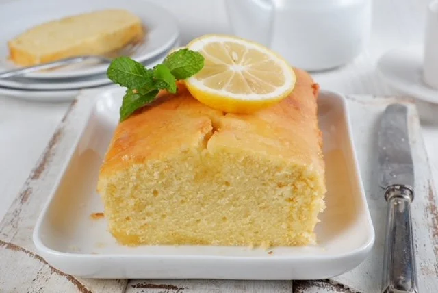 Lemon Drizzle Cake