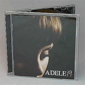 adele19-LLCUK.gif