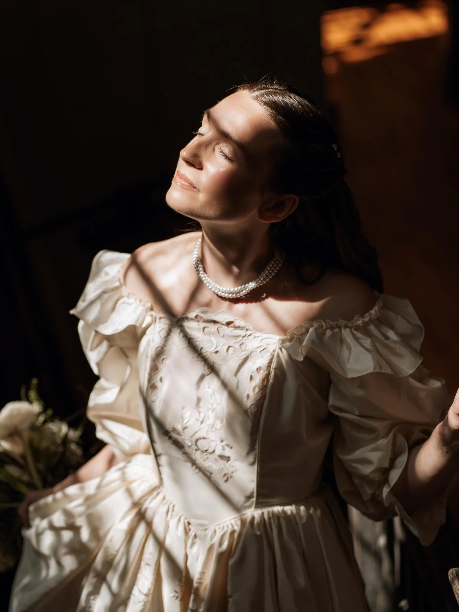 The beautiful Charley 🥀

I have a bit of a love for vintage bridal and getting to experiment with this on a recent styled shoot was a dream. 

Timeless, Elegant and Classically beautiful 🤍

Photographer: @gemmawythephotography 
Hair: @taylormonique