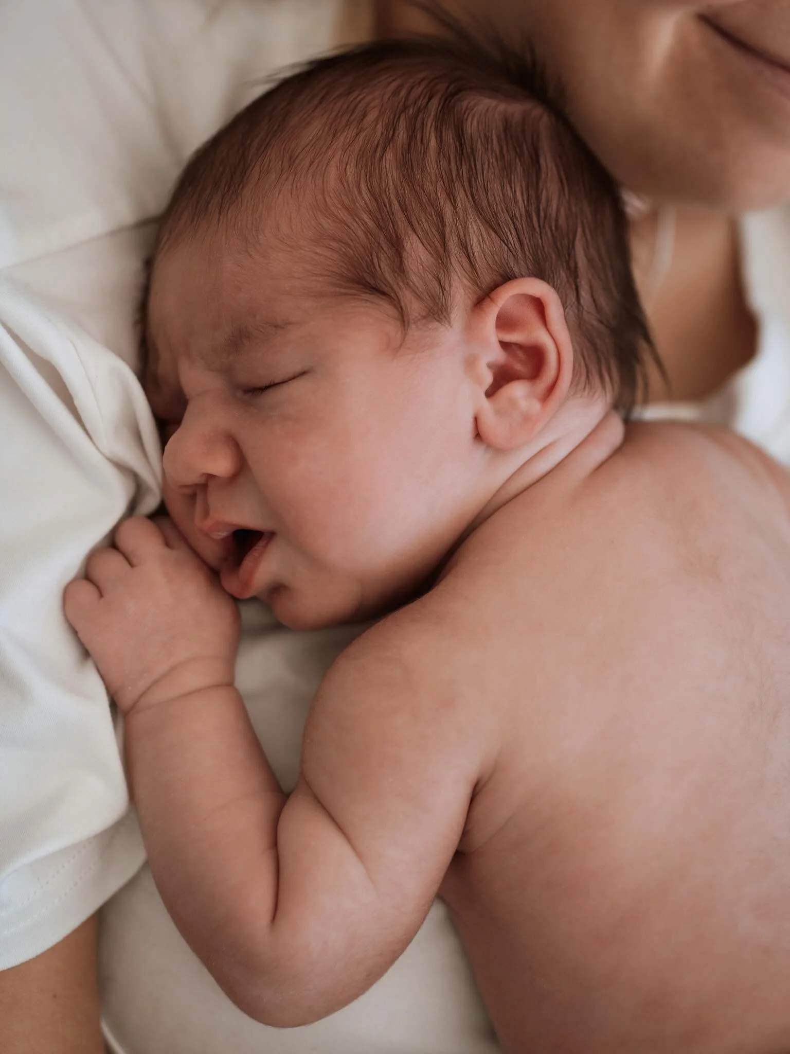 Every little detail&hellip;every little wrinkle 🥺🤍

@adelembailey 
@matthewsoar 

#suffolkfamilyphotographer #suffolknewbornphotographer #newborndetails #newborn