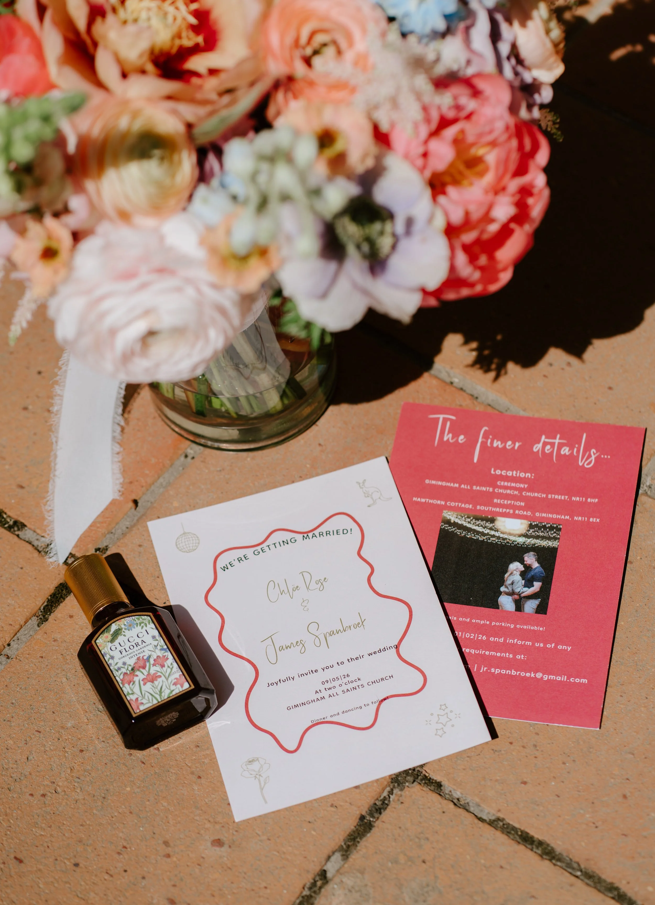 gemma-wythe-photography-norfolk-wedding-photography-bridal-details.jpg