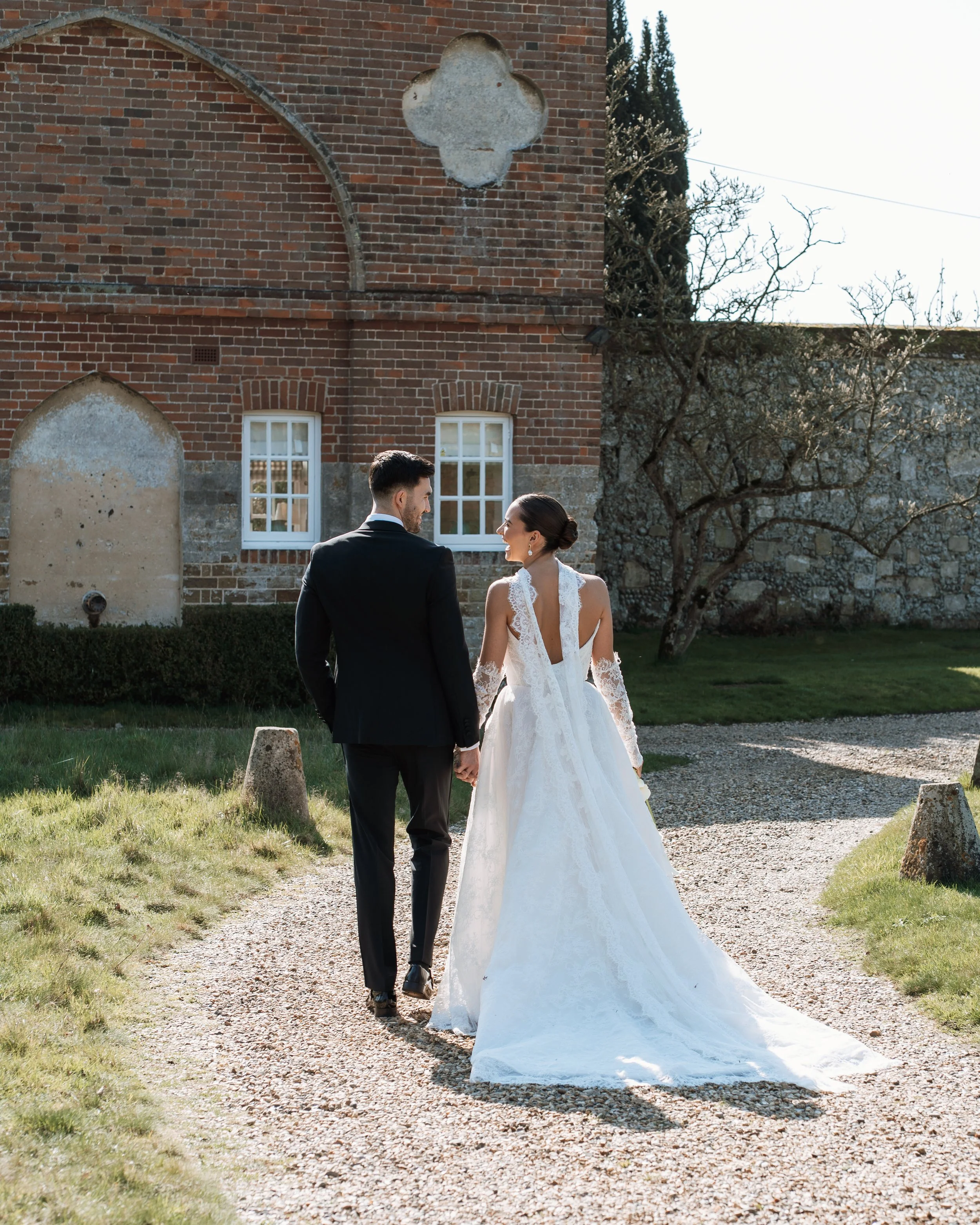 gemma-wythe-photography-bridal-portrait-butley-priory.jpg