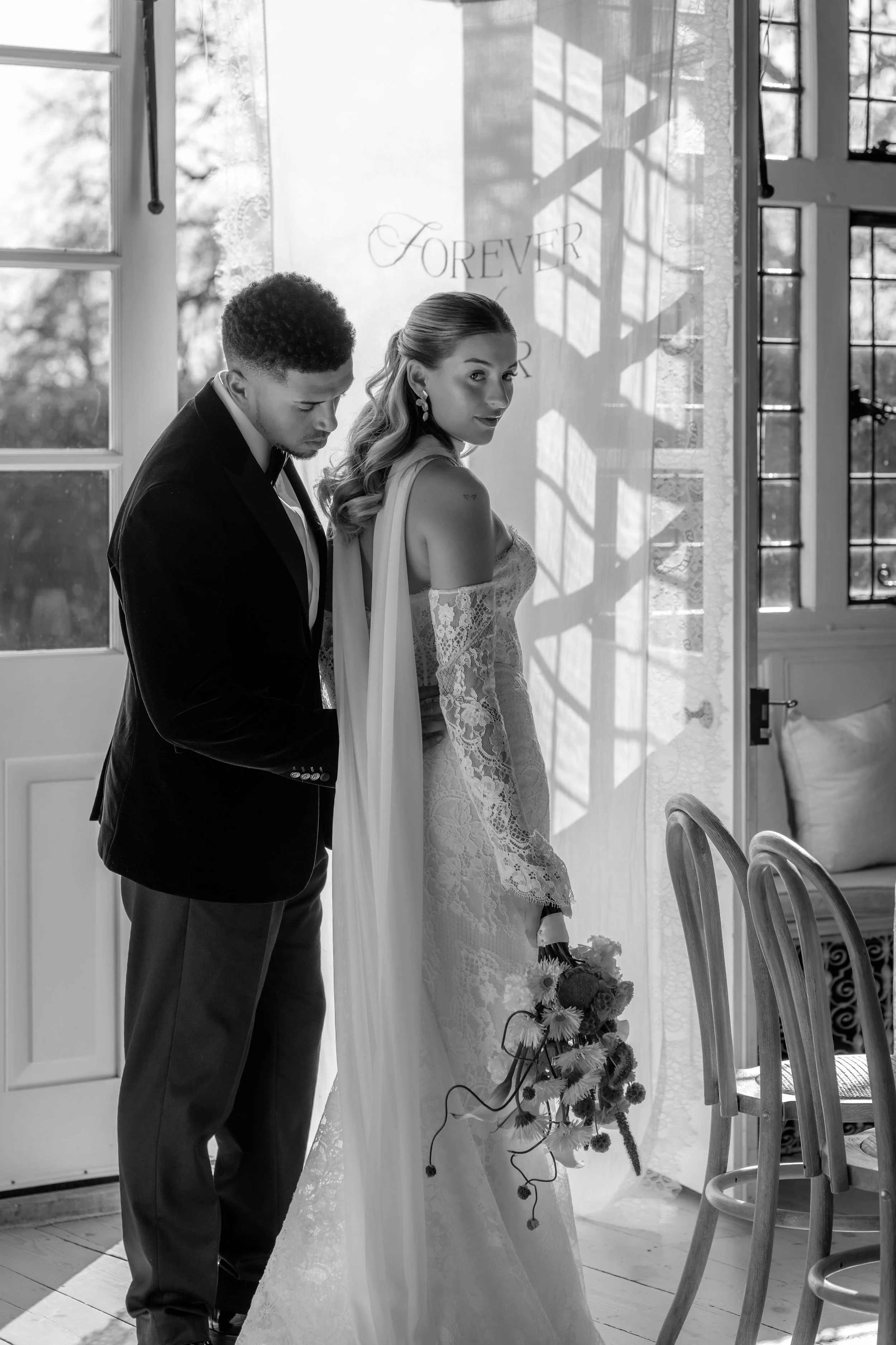 gemma-wythe-photography-butley-priory-black-and-white-couple-portrait.jpg