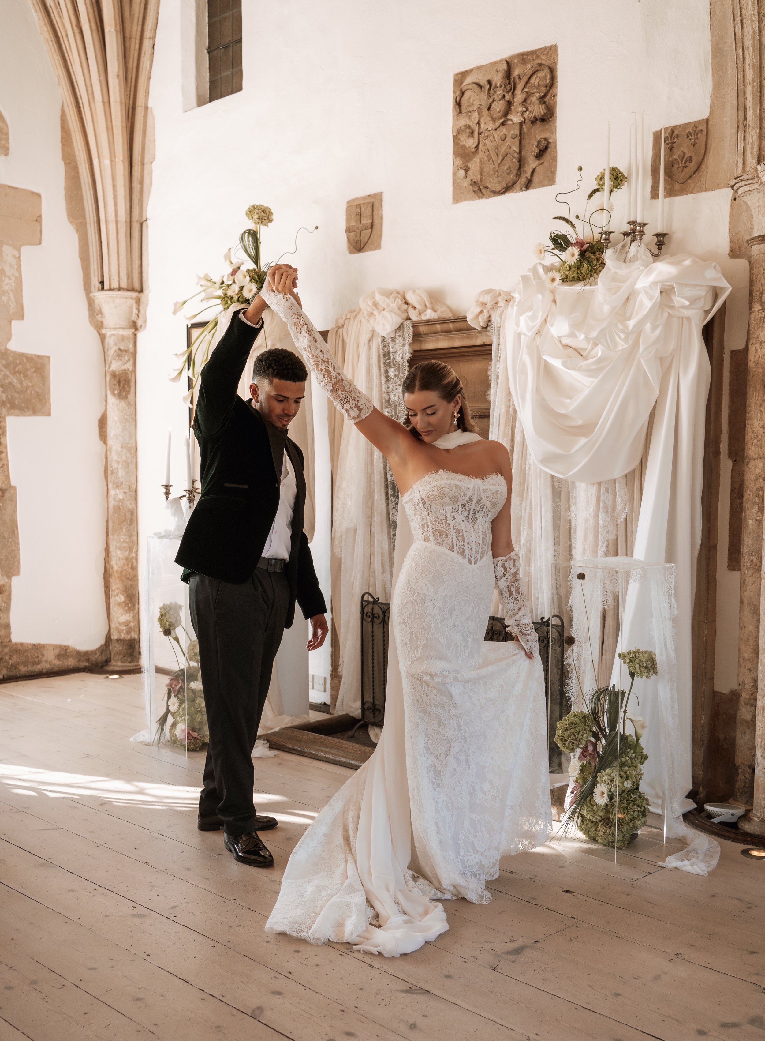 gemma-wythe-photography-butley-priory-wedding-dance.jpg