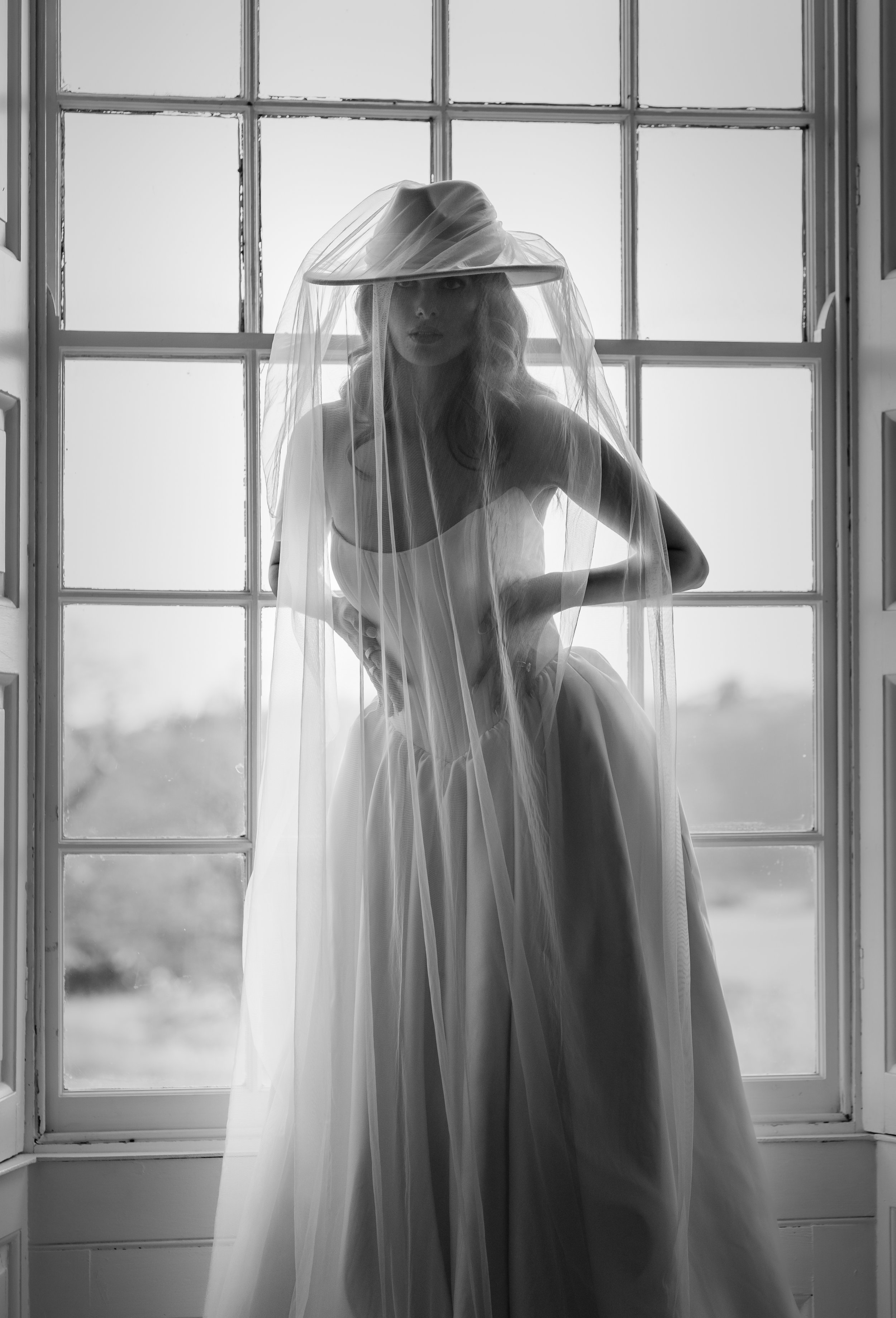 gemma-wythe-photography-butley-priory-wedding-venue-editorial.jpg