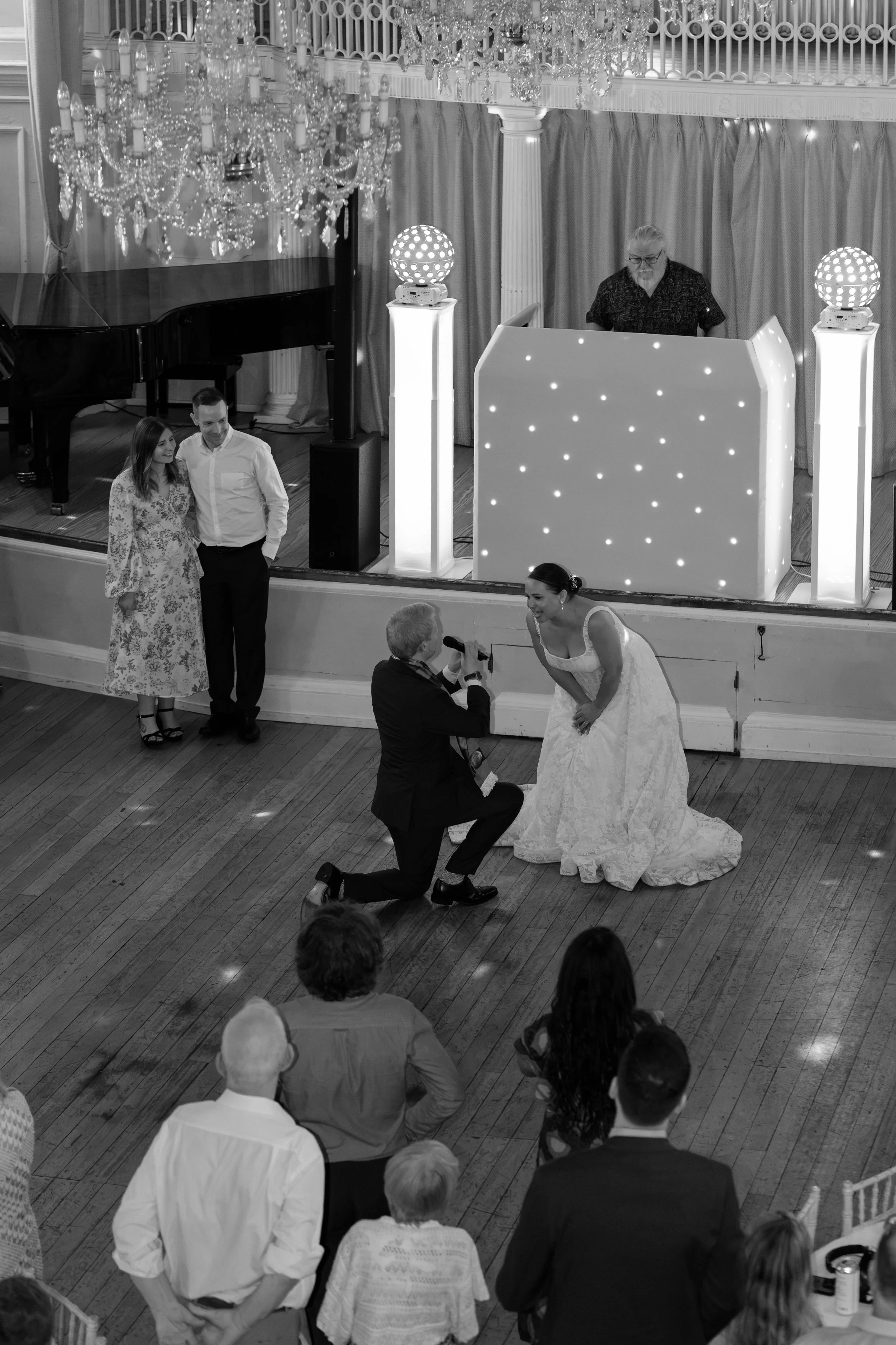 gemma-wythe-photography-bride-and-groom-first-dance.jpg
