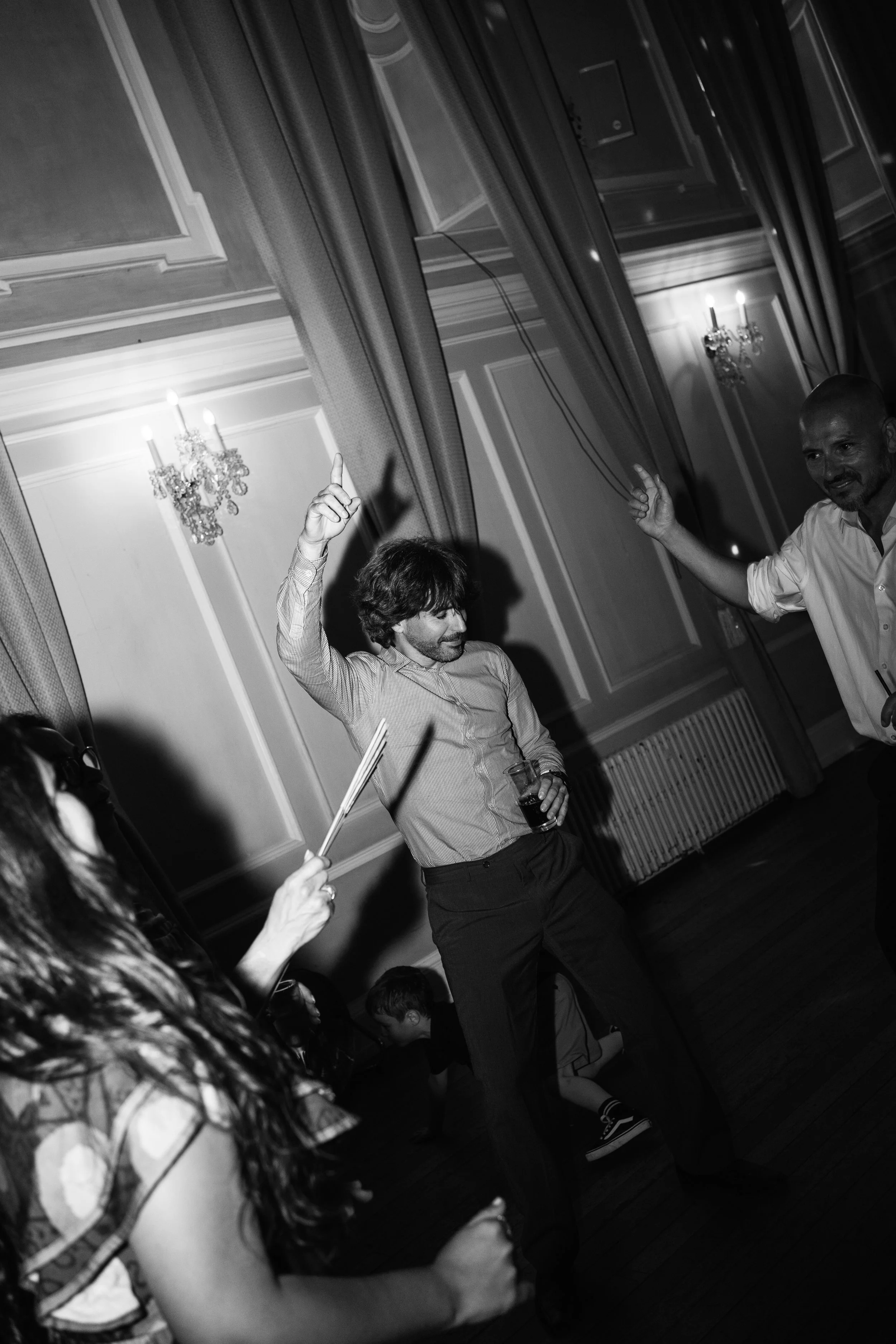 gemma-wythe-photography-wedding-dance-floor.jpg