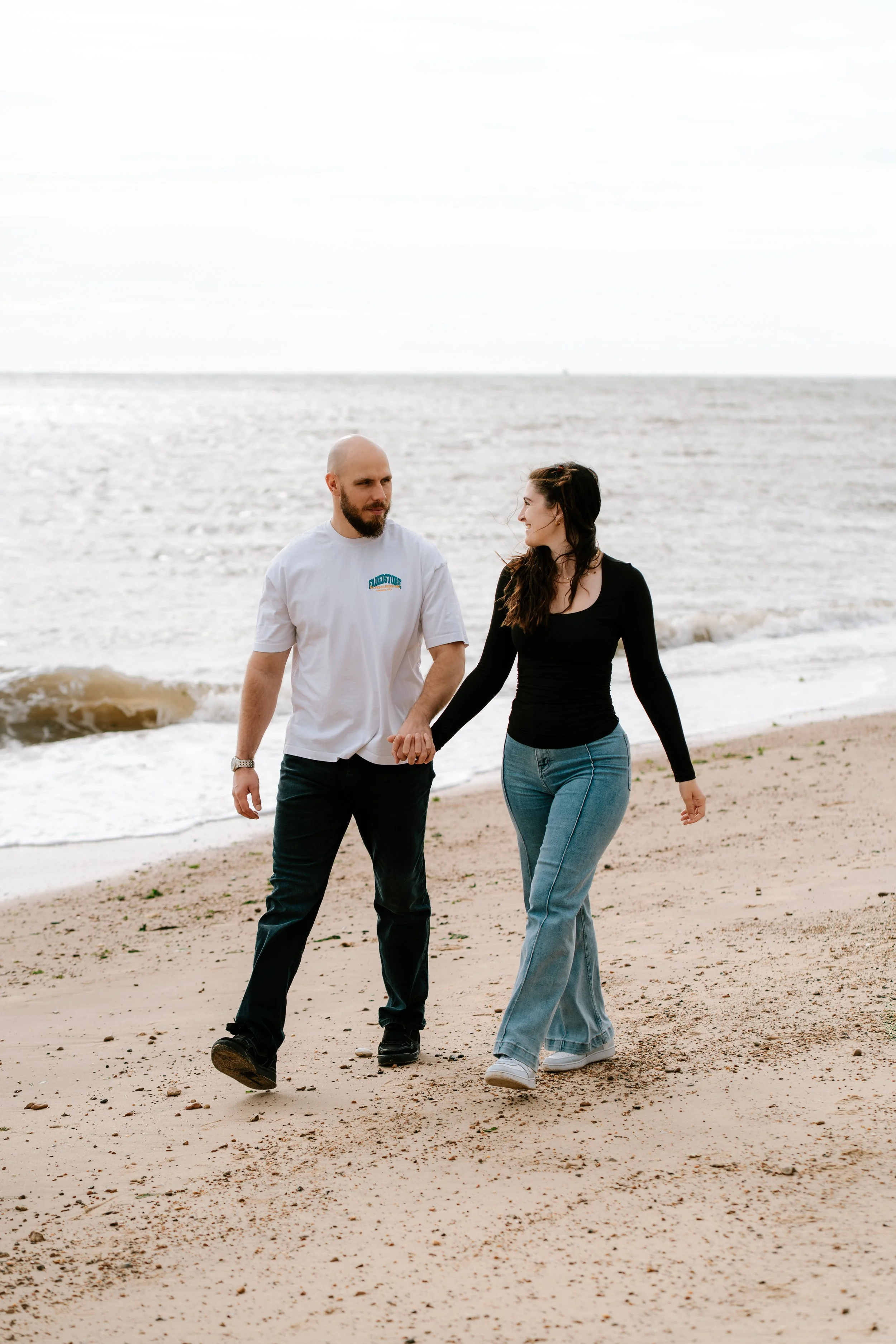 gemma-wythe-photography-couples-photography-felixstowe.jpg