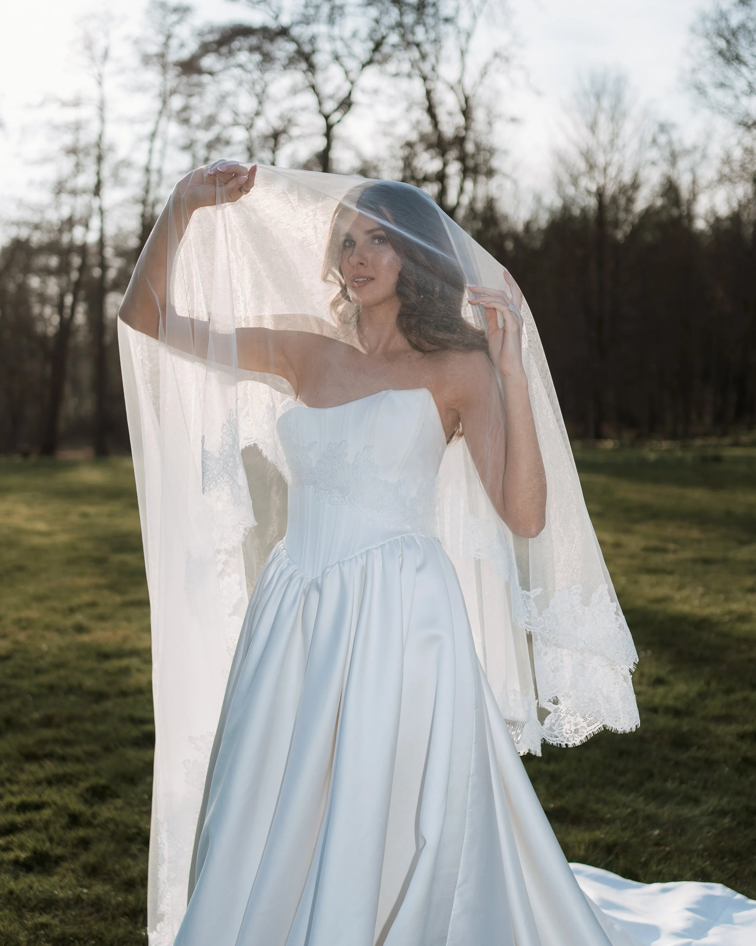 gemma-wythe-photography-bridal-portrait-butley-priory-editorial.jpg