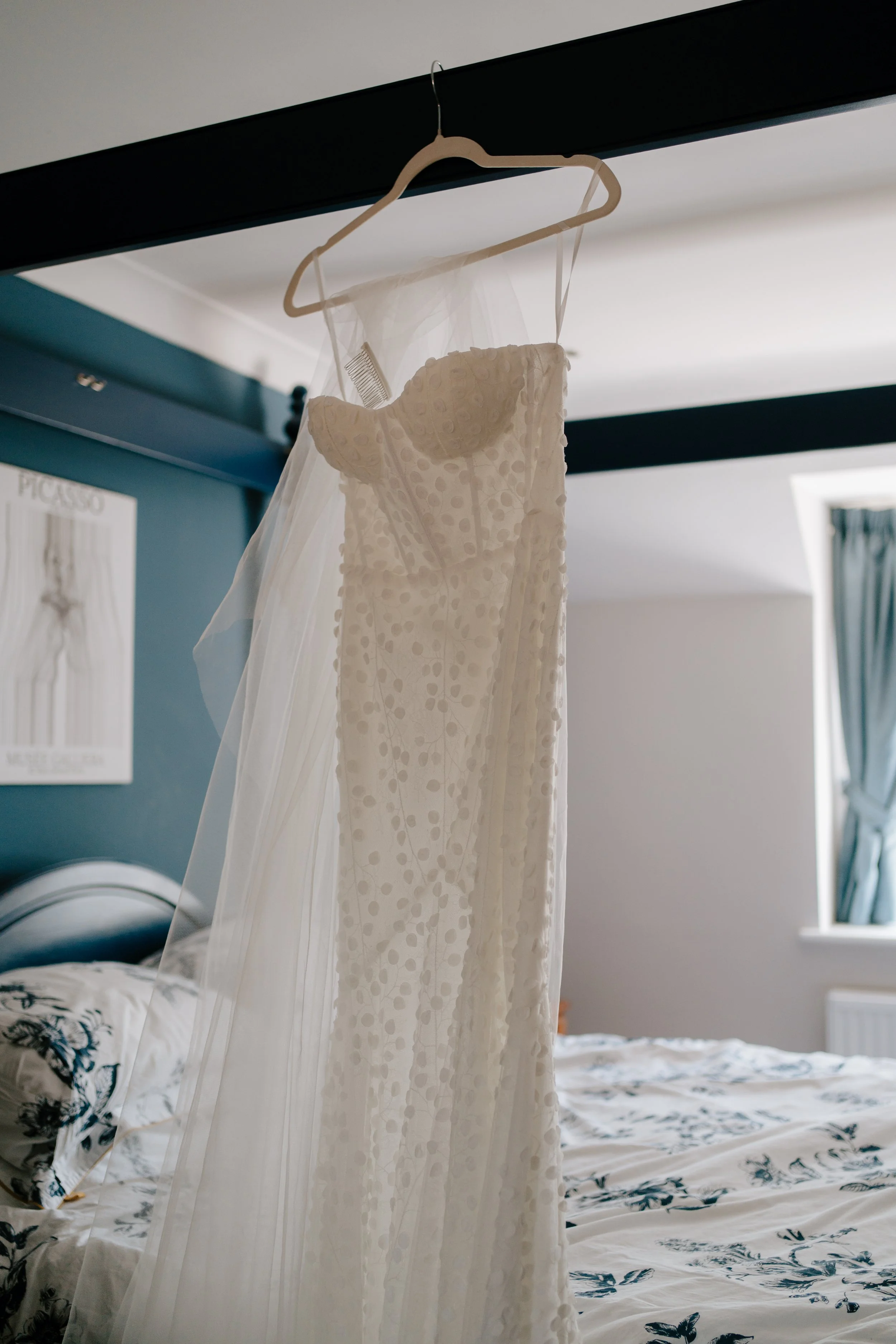 gemma-wythe-photography-made-with-love-bridal-wedding-dress-bridal-prep.jpg