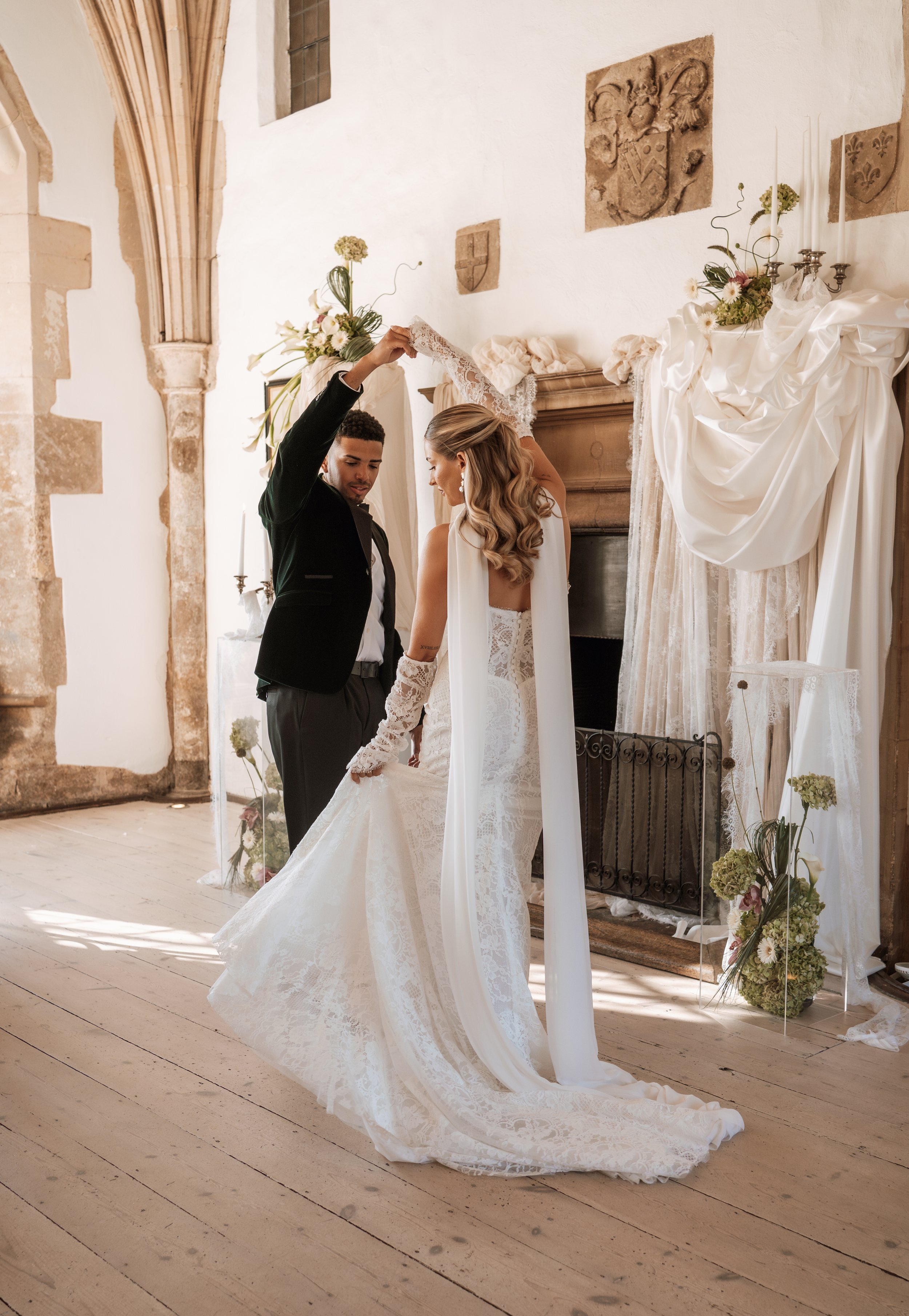 gemma-wythe-photography-butley-priory-first-dance-spin.jpg