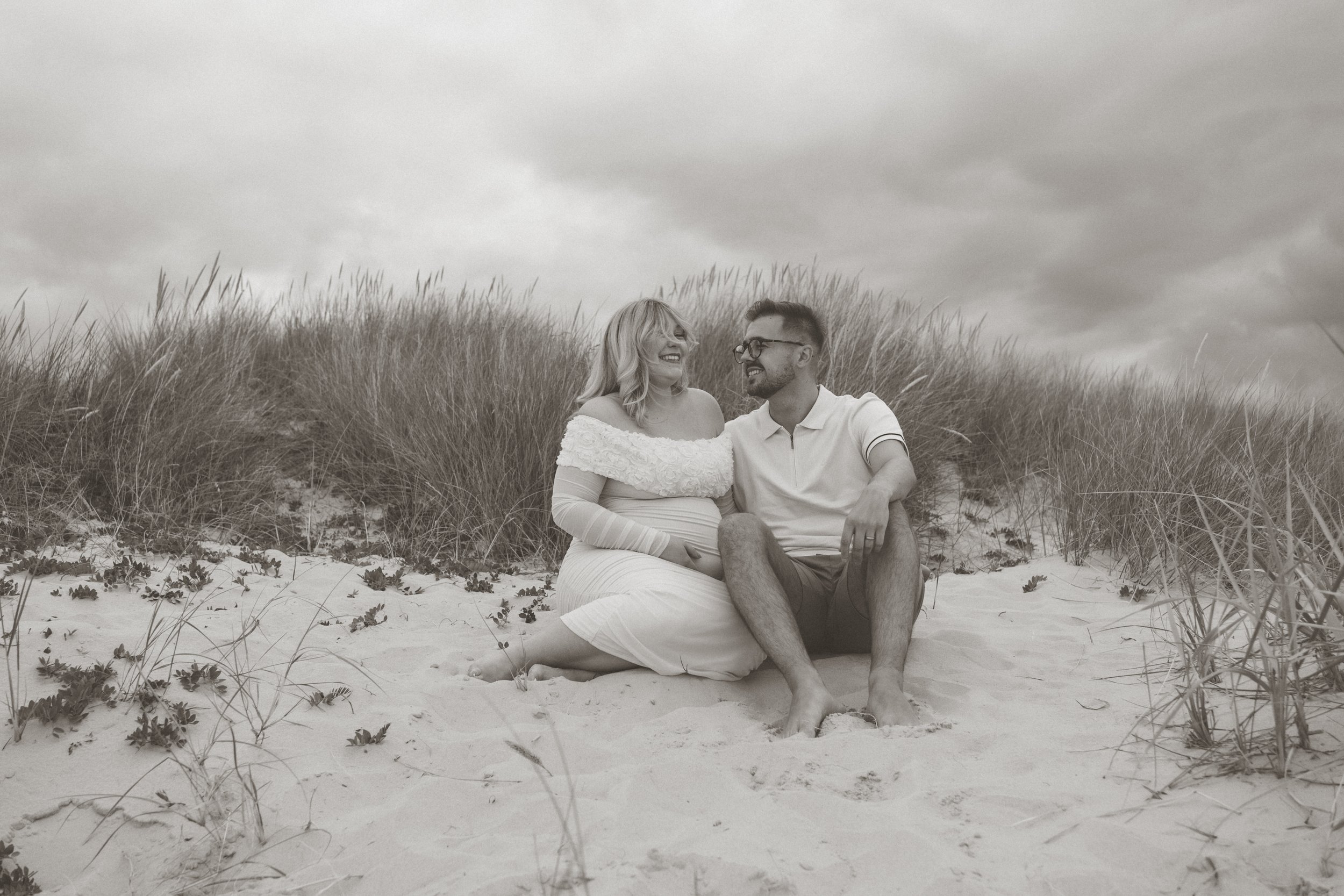 beach maternity photoshoot Suffolk family photographer 