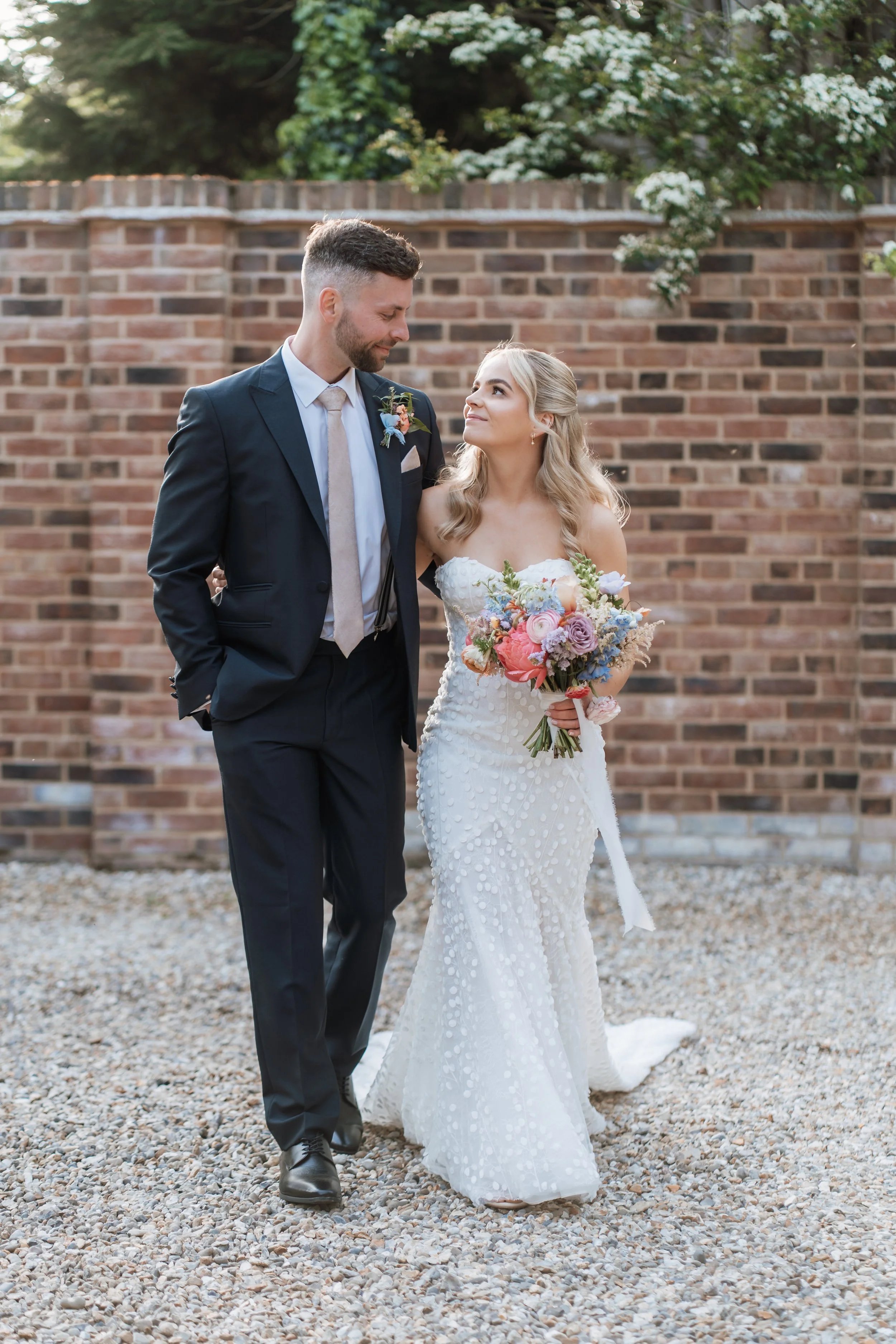 gemma-wythe-photography-norfolk-wedding-couple-portrait.jpg