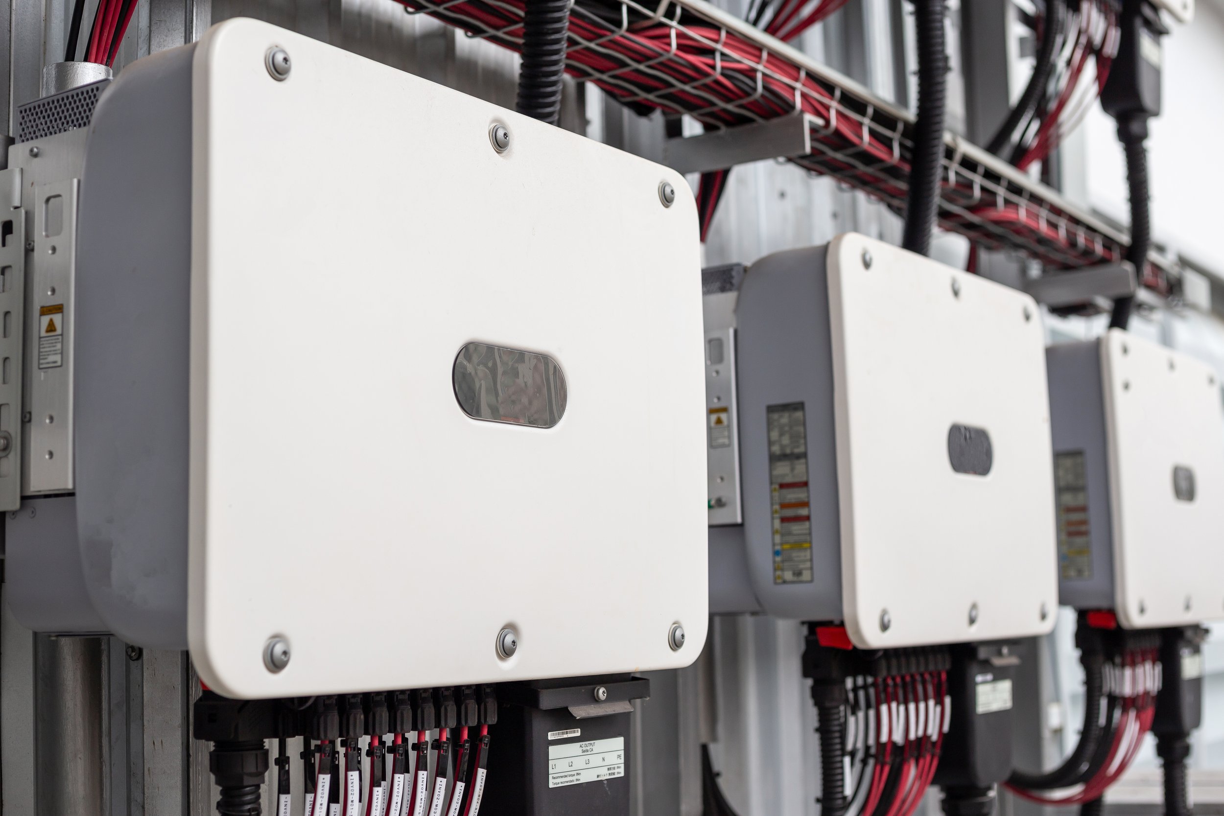 Unabhängige Kontrolle Elektro AC & DC sowie Beglaubigung Wechselrichter Photovoltaik