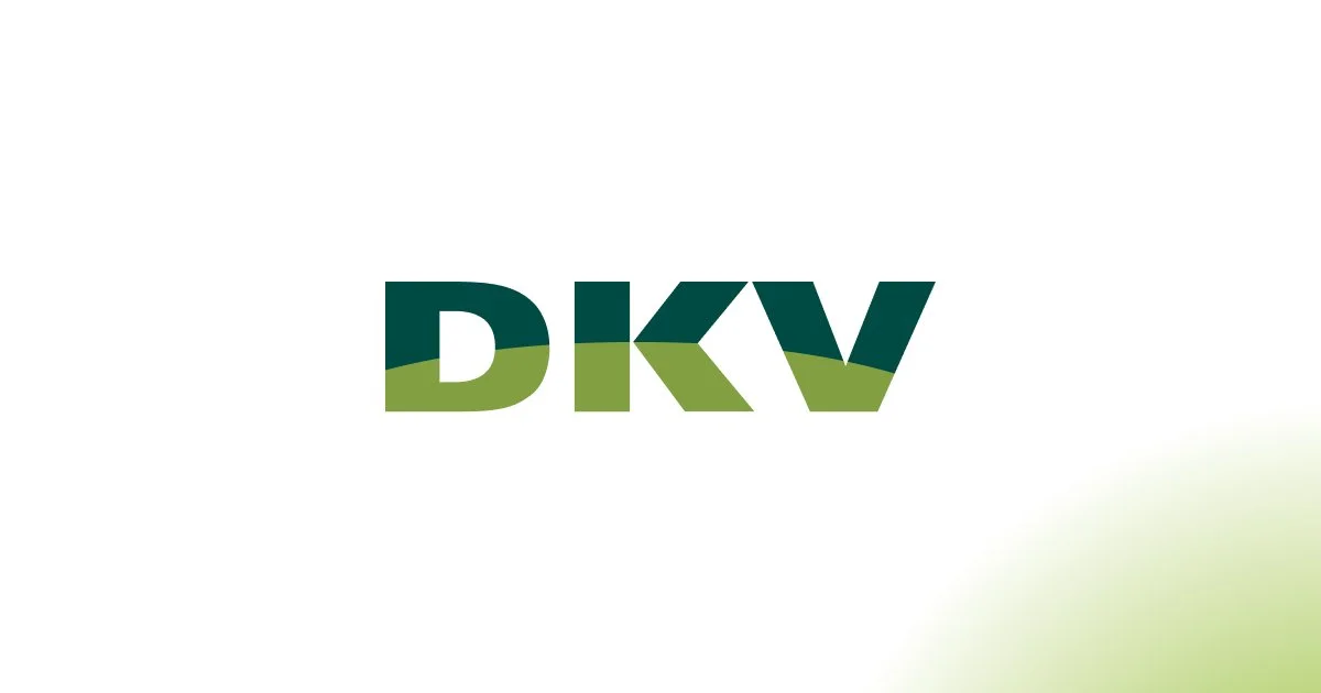 Logo van DKV met groene en blauwe kleuren op een witte achtergrond.