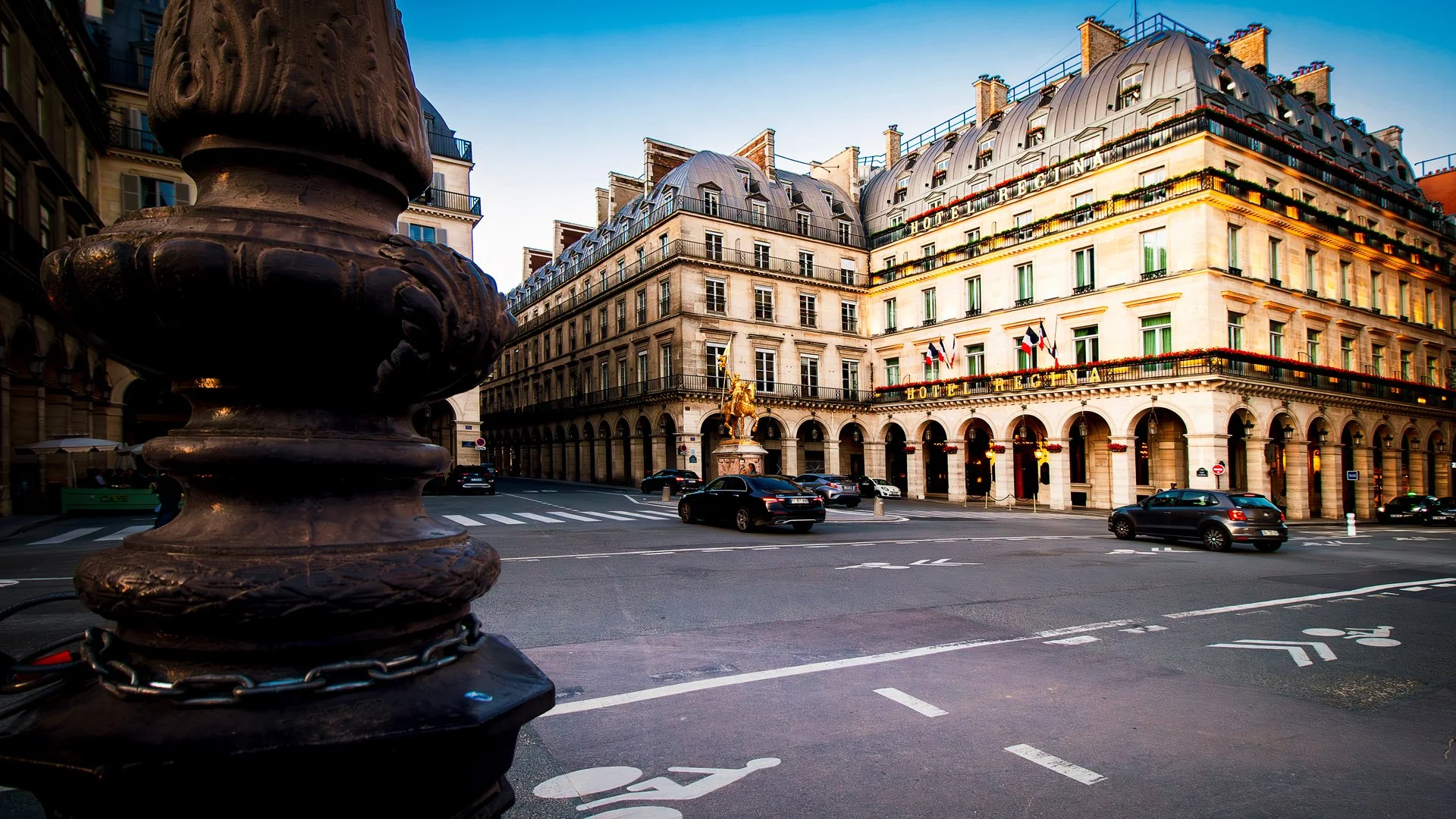 Pure Parisian Theatre