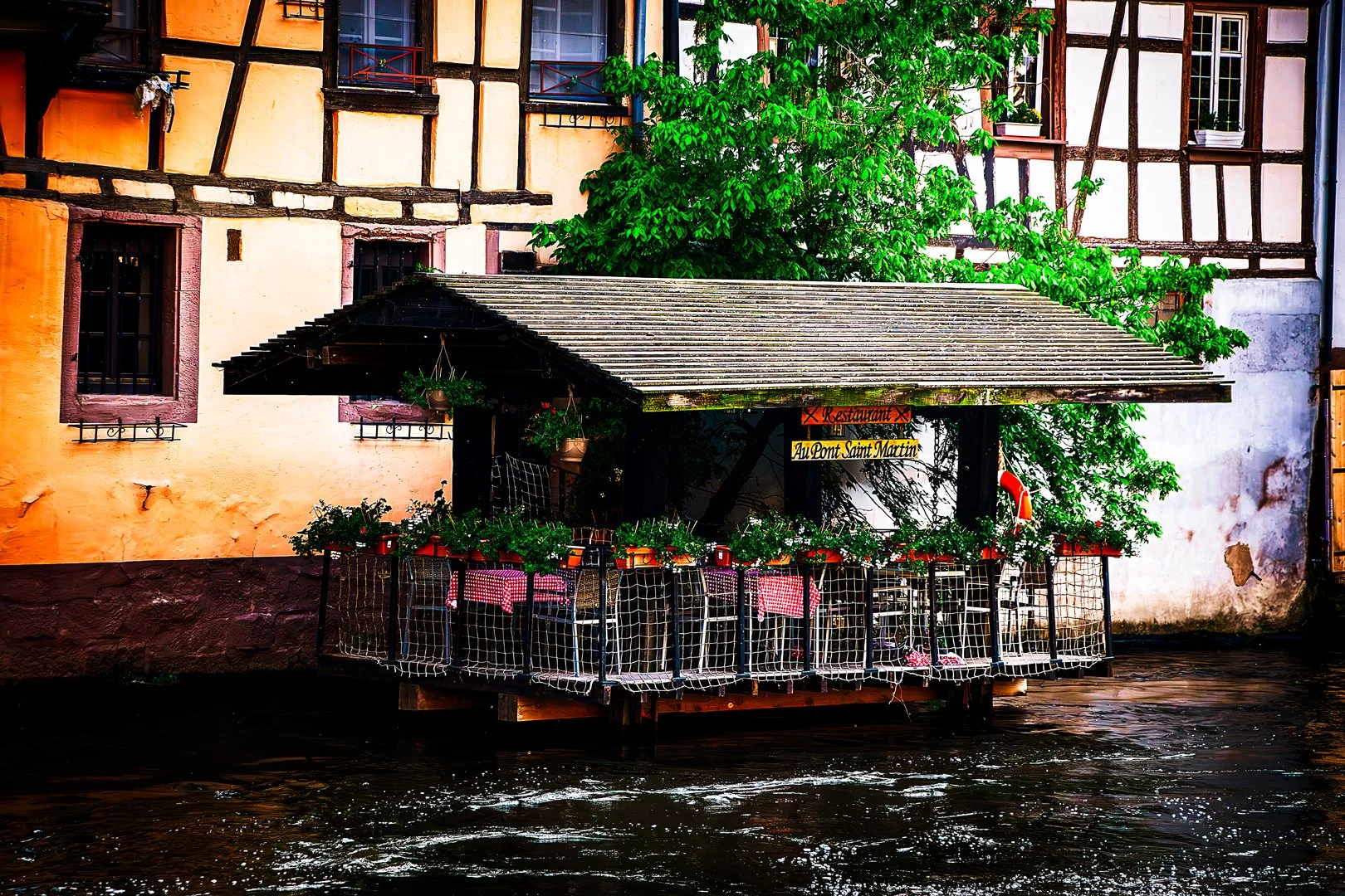 Riverside perch